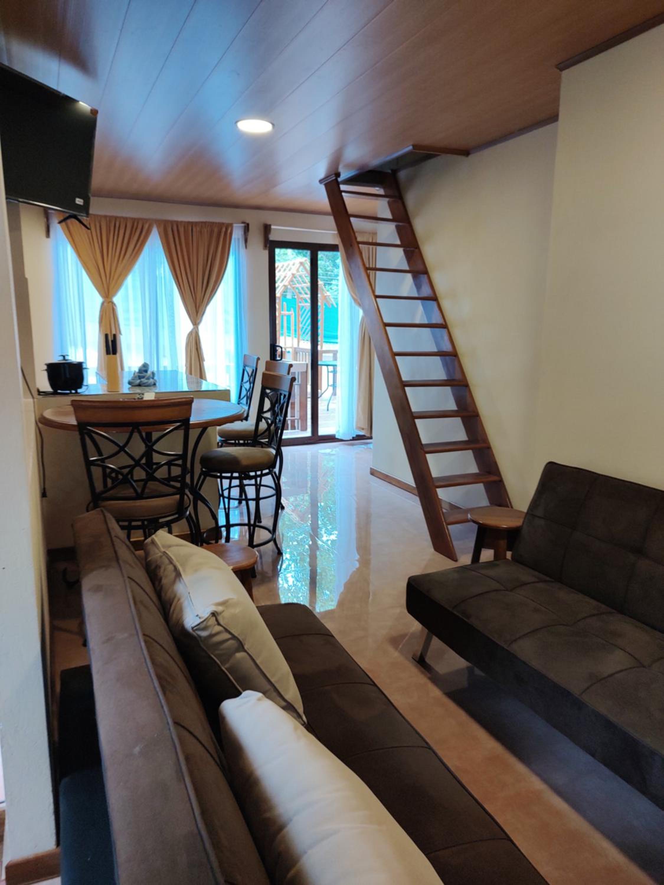 Cool Waters Jungle Deluxe Apartments