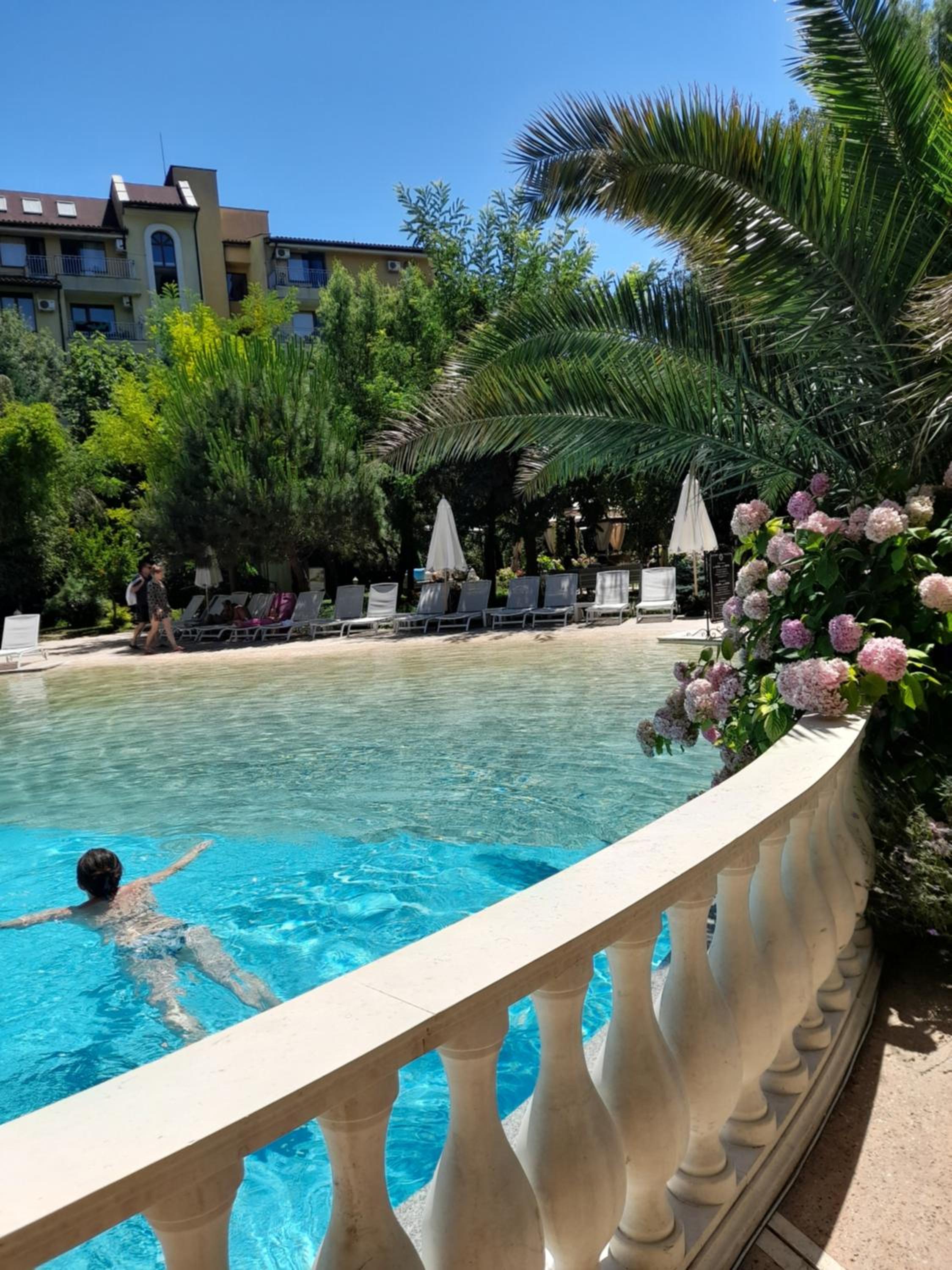 2 Room Apartment in Luxury Complex Sunny Beach