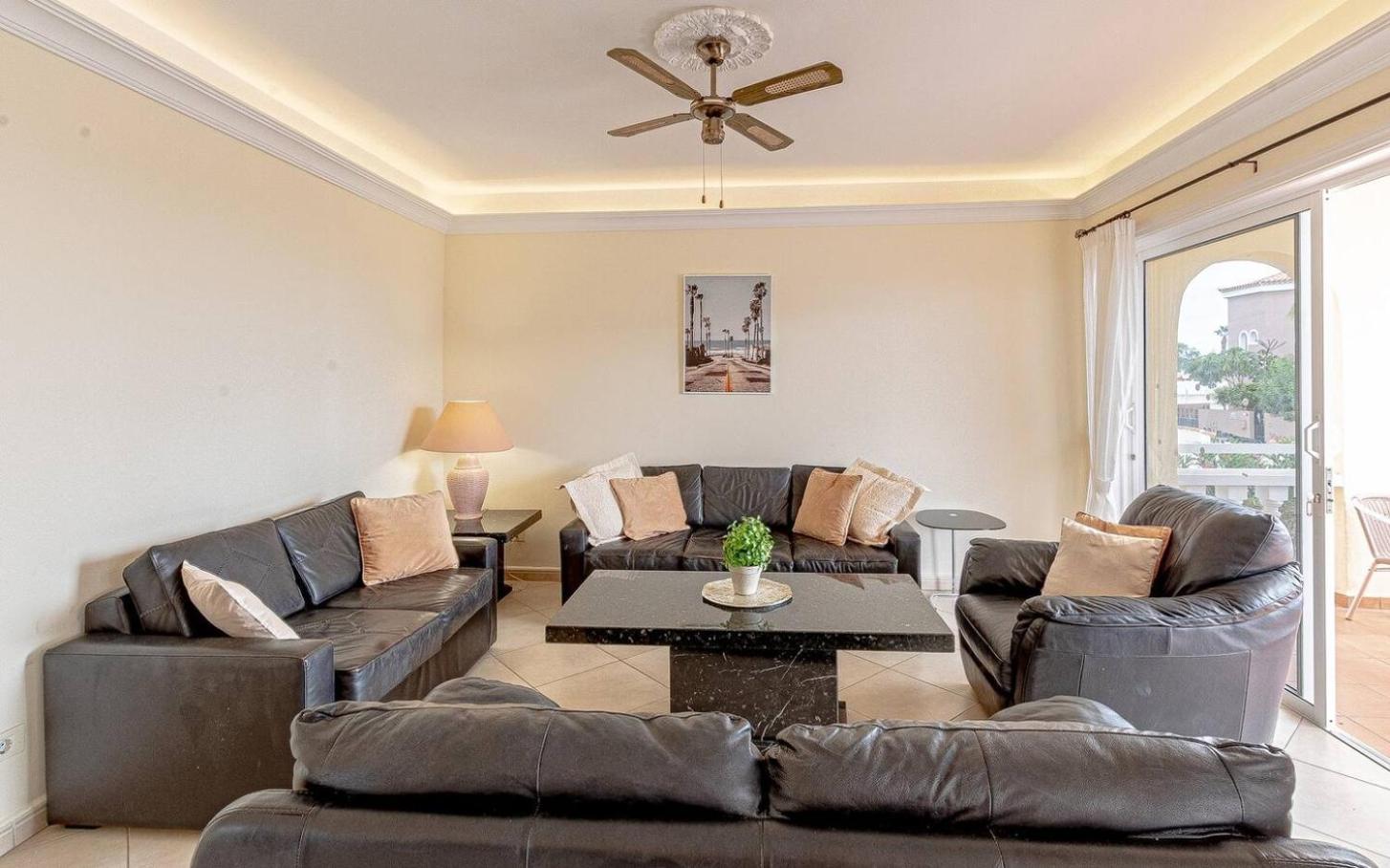 Spacious Villa Victoria Heated Pool