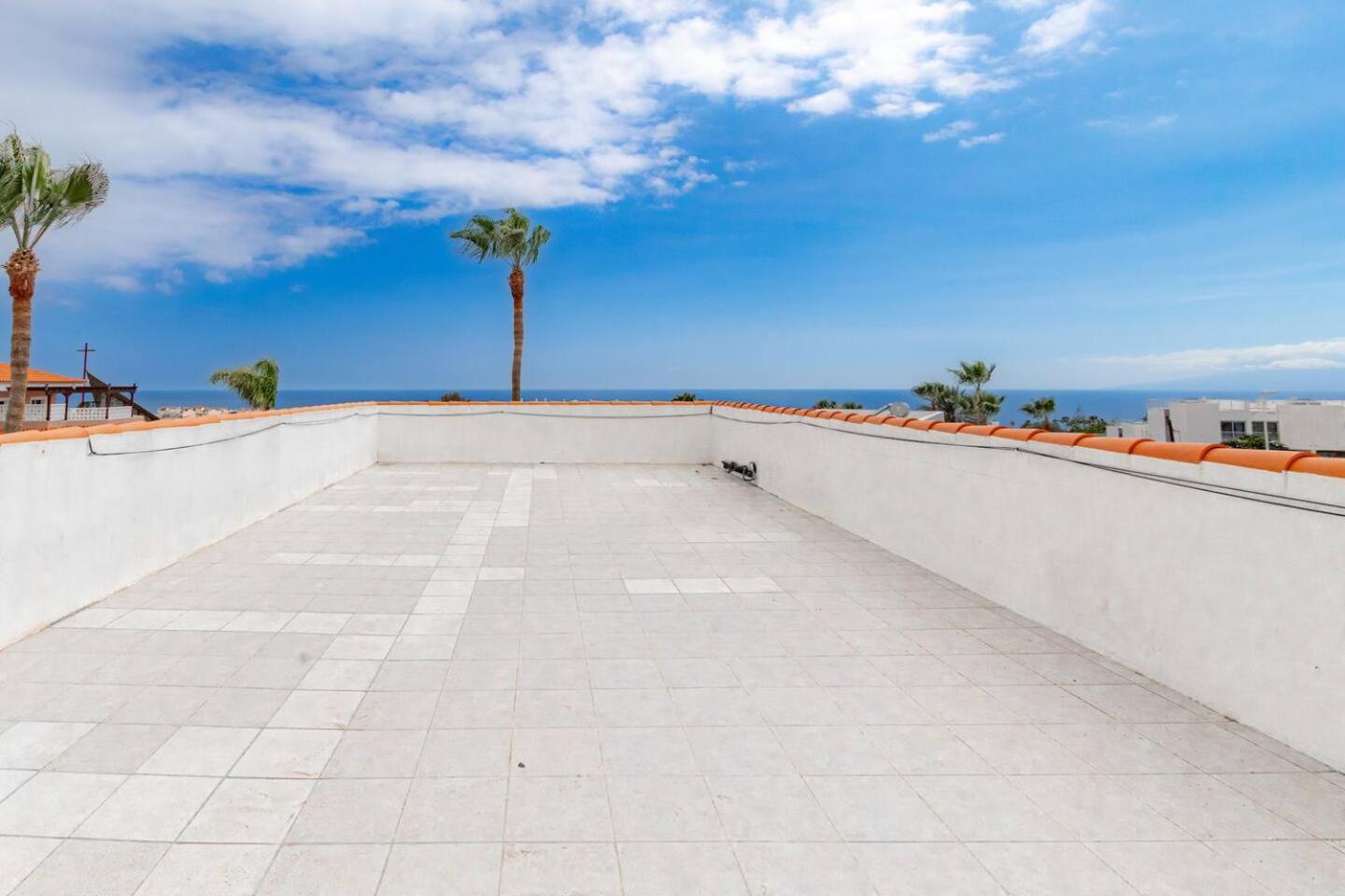 Spacious Villa Victoria Heated Pool