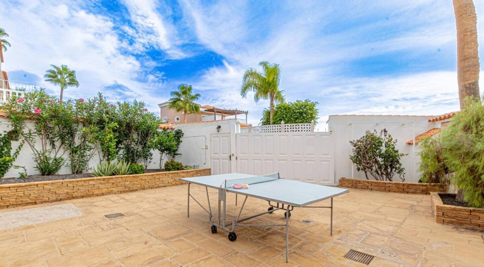 Spacious Villa Victoria Heated Pool