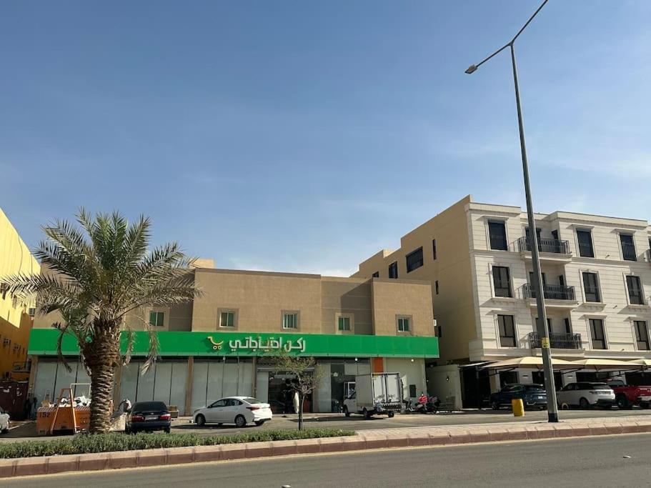 Lovly apt in Qurtubah Classy area full of services near by