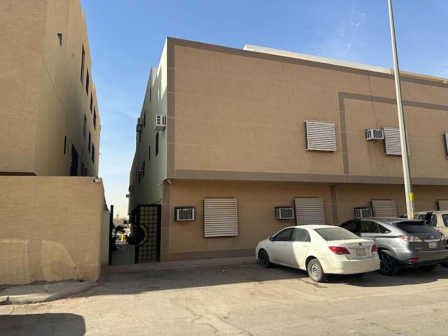 Lovly apt in Qurtubah Classy area full of services near by