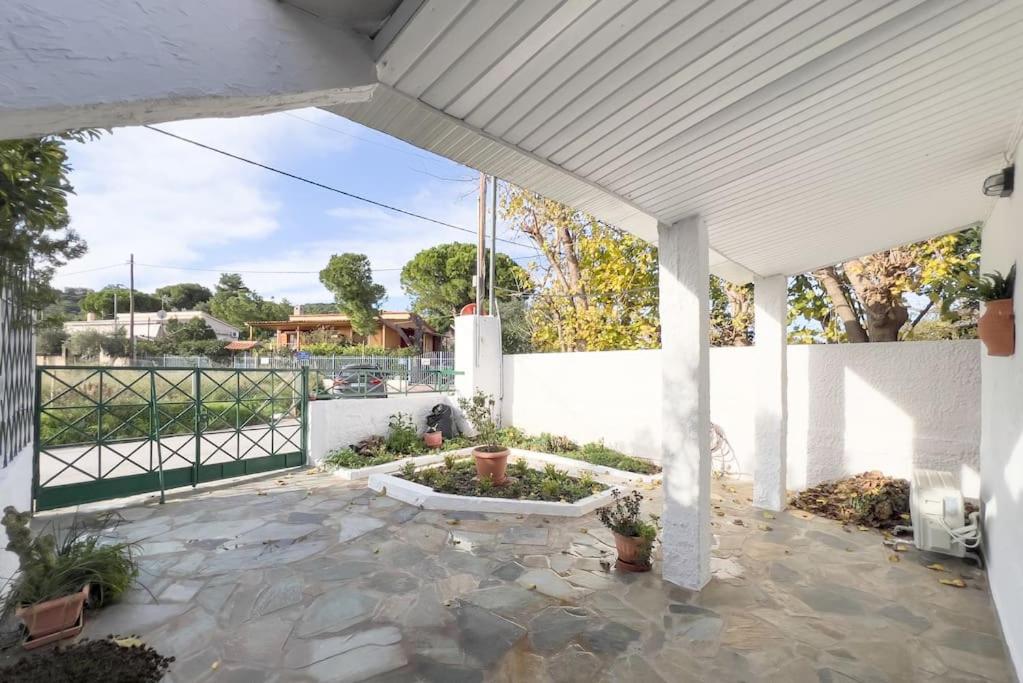Charming Countryhouse in Anavyssos view 3