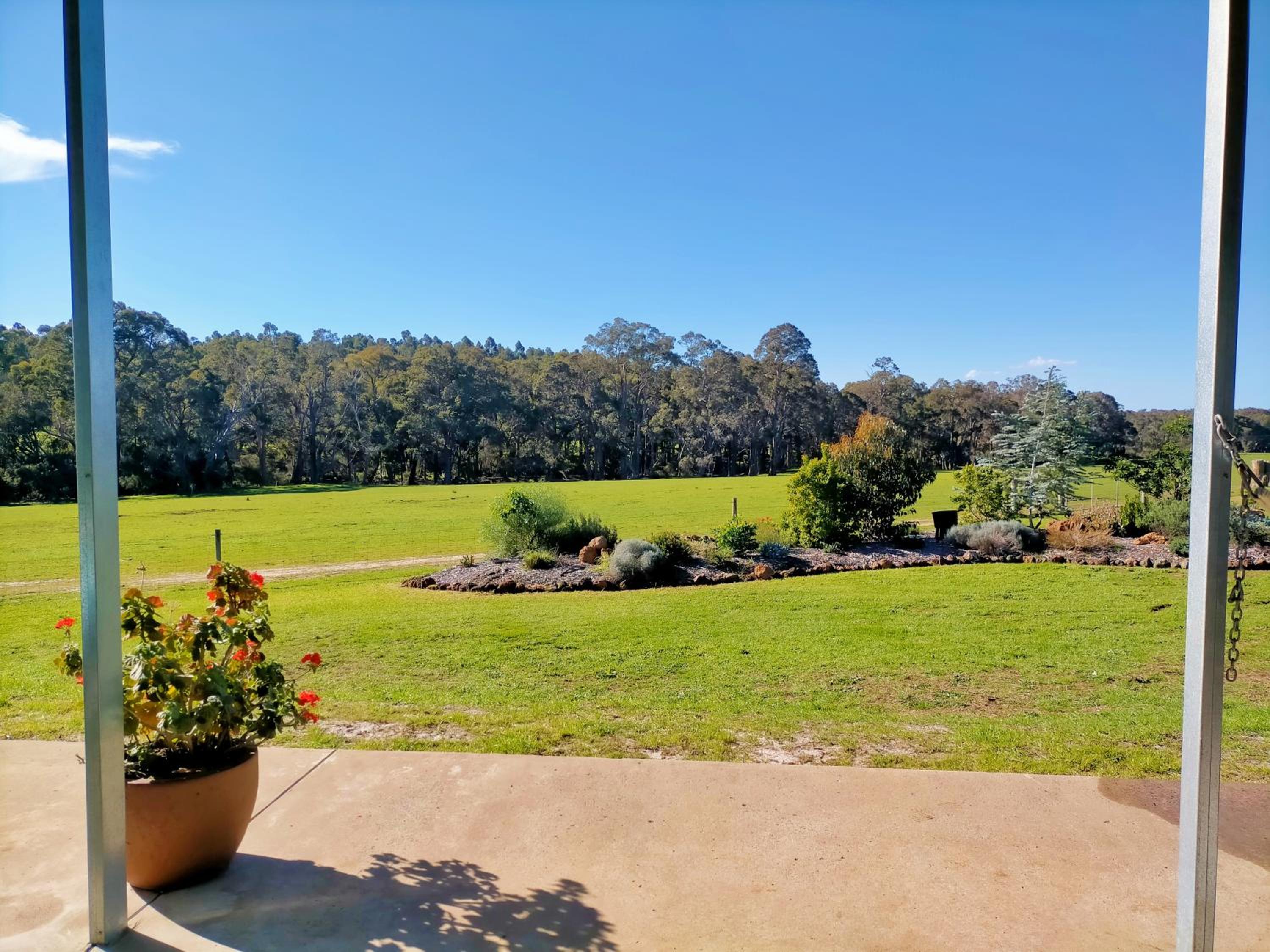 2 bedroom farm stay in Metricup at Qwack's Farm