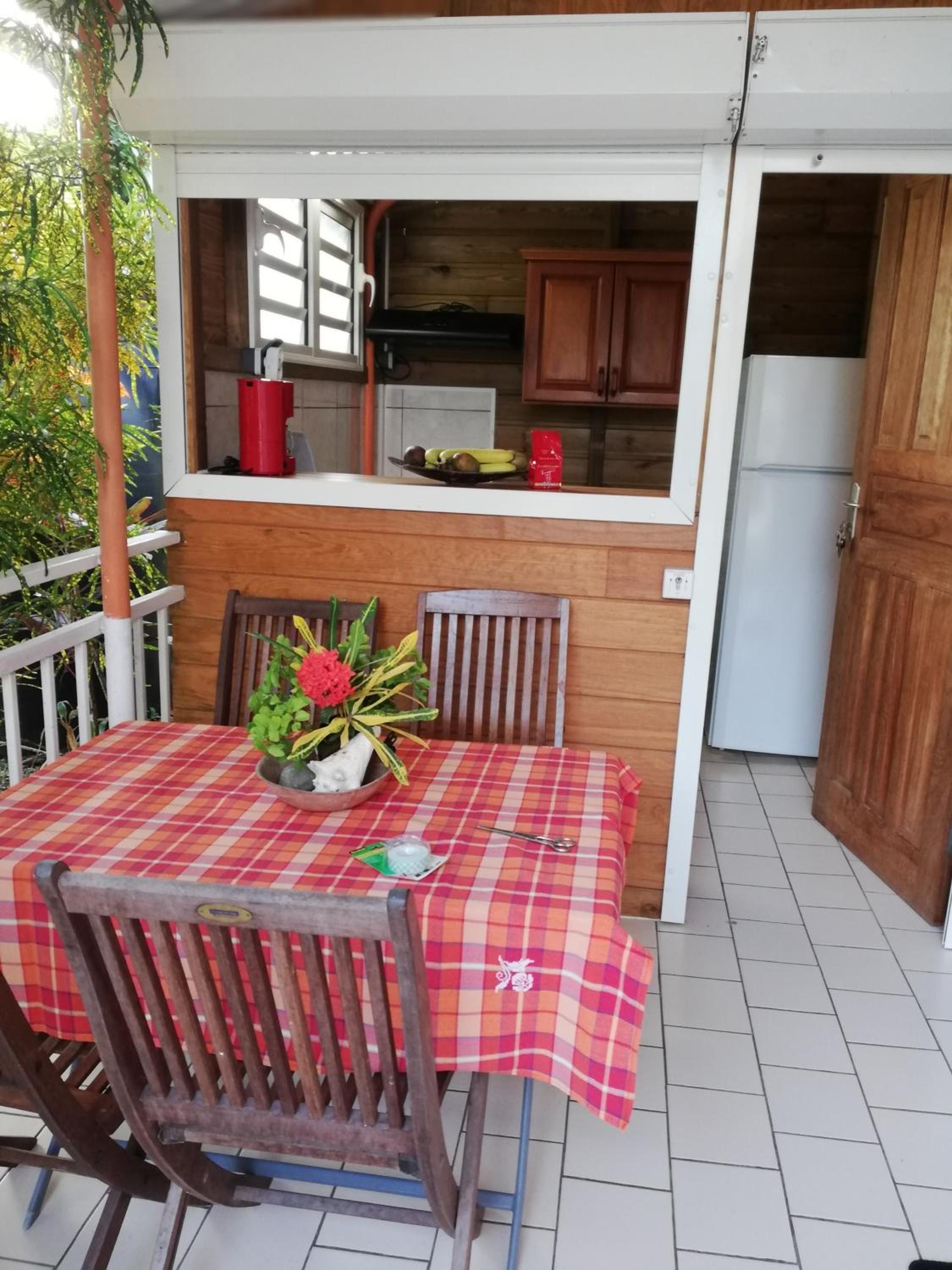 Studio accueillant à Sainte-Luce, 30 m² avec jardin privé view 2
