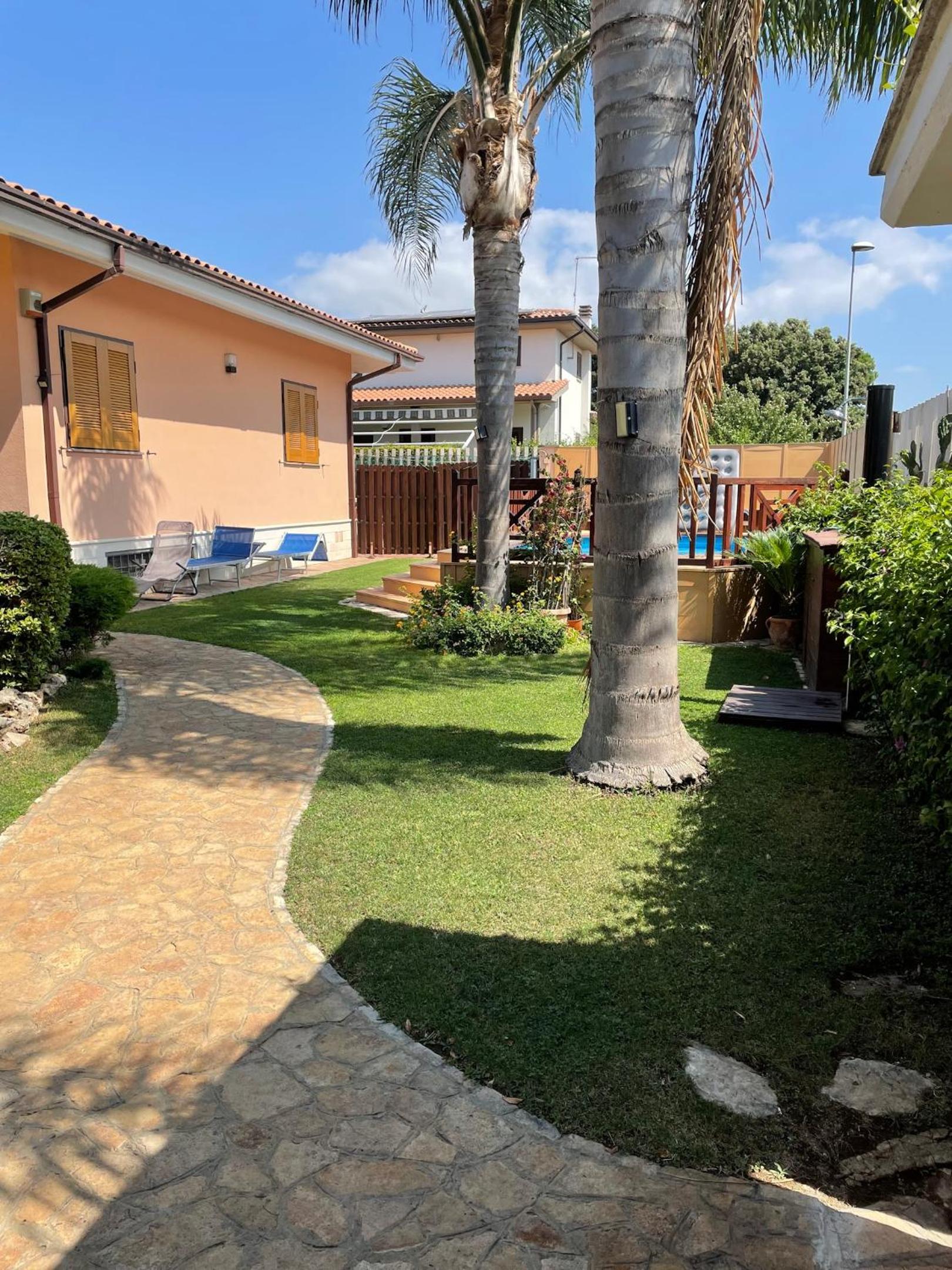 Photo 31