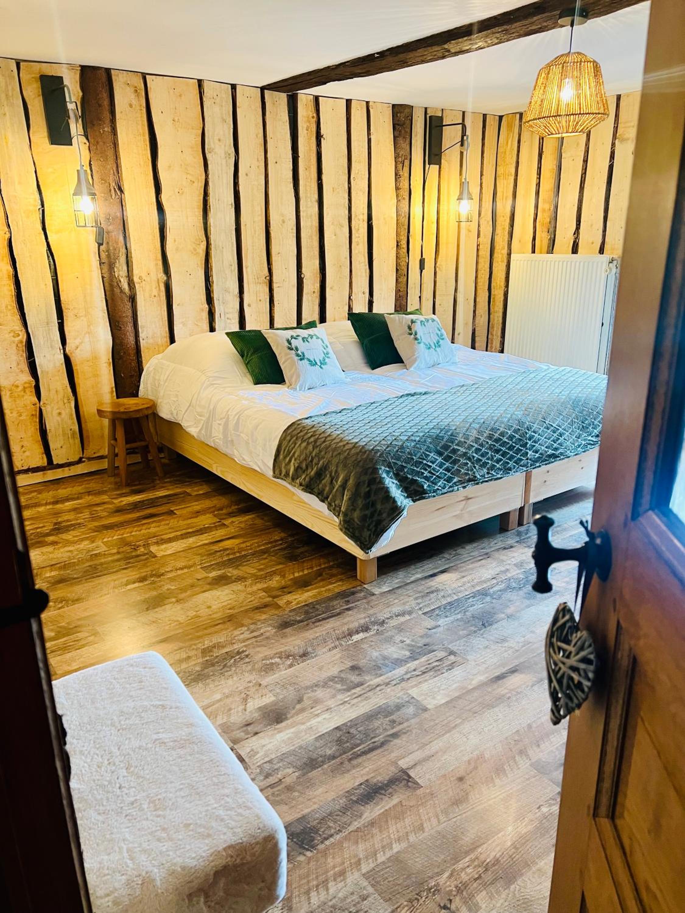 La balade en forêt - gîte 9 personnes en Ardenne