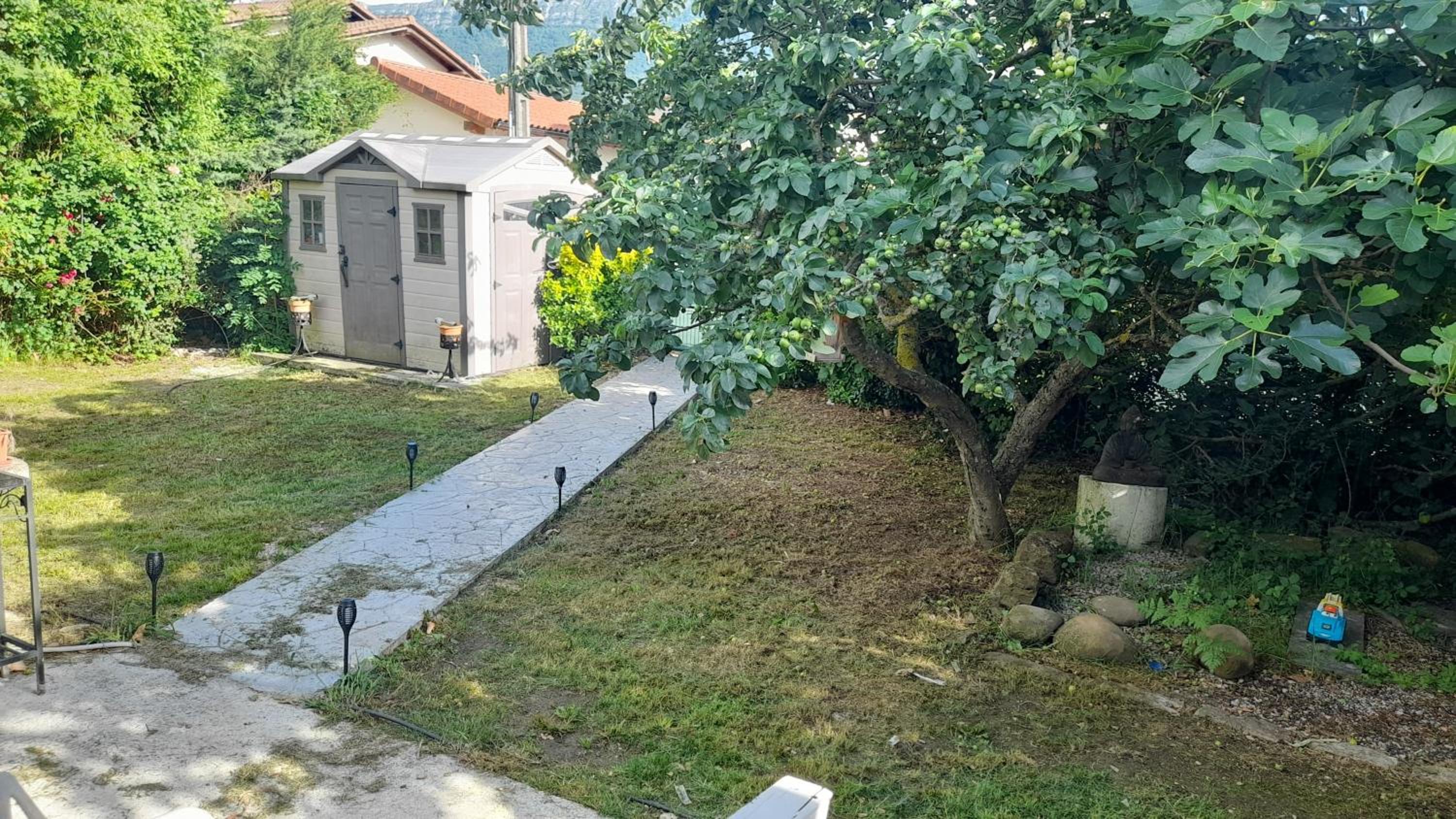 Charming House in Irañeta with Fenced Garden