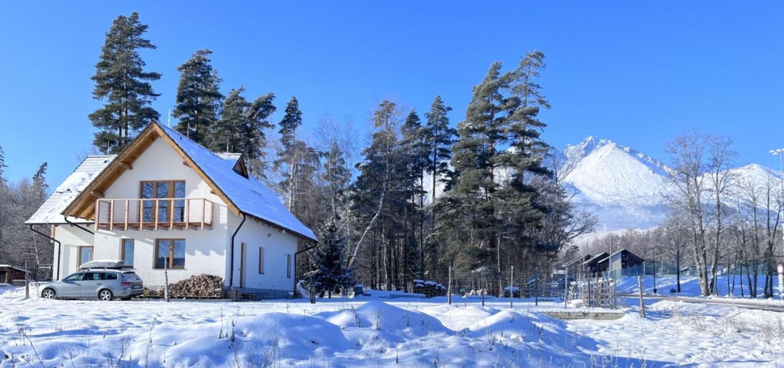 Chalet Deer Trail Tatranská Lomnica view 3