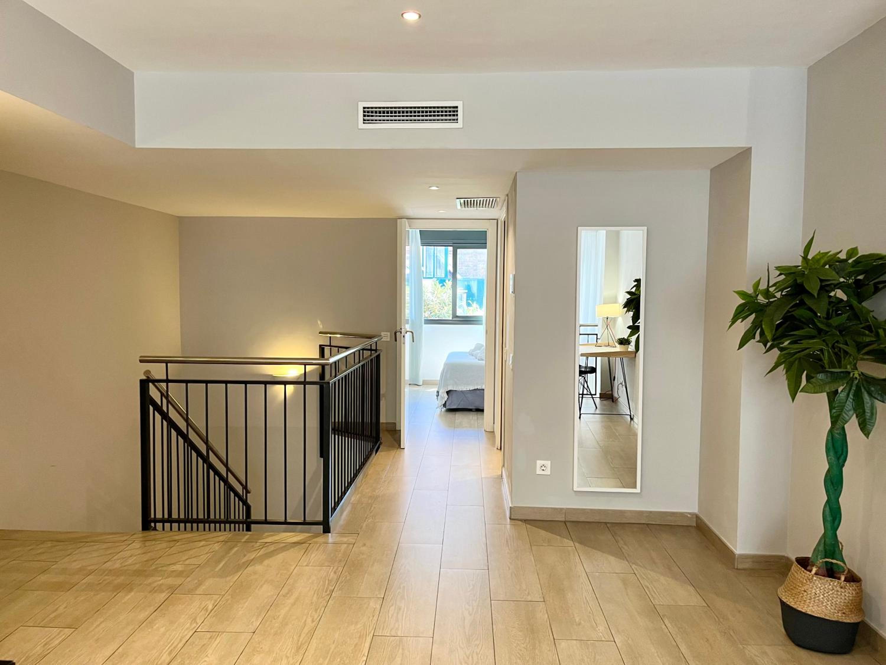 Feelathome Plaza Apartments