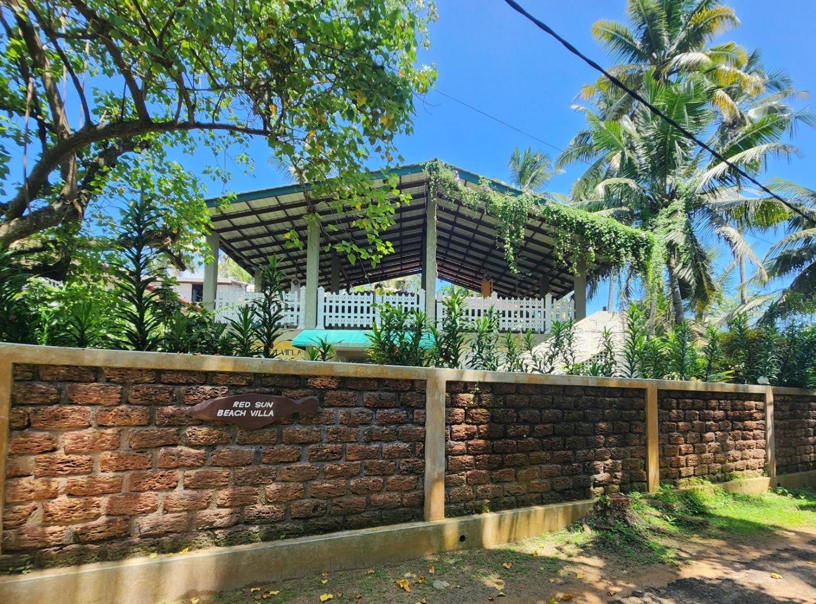 Red Sun Beach Villa Kosgoda view 4