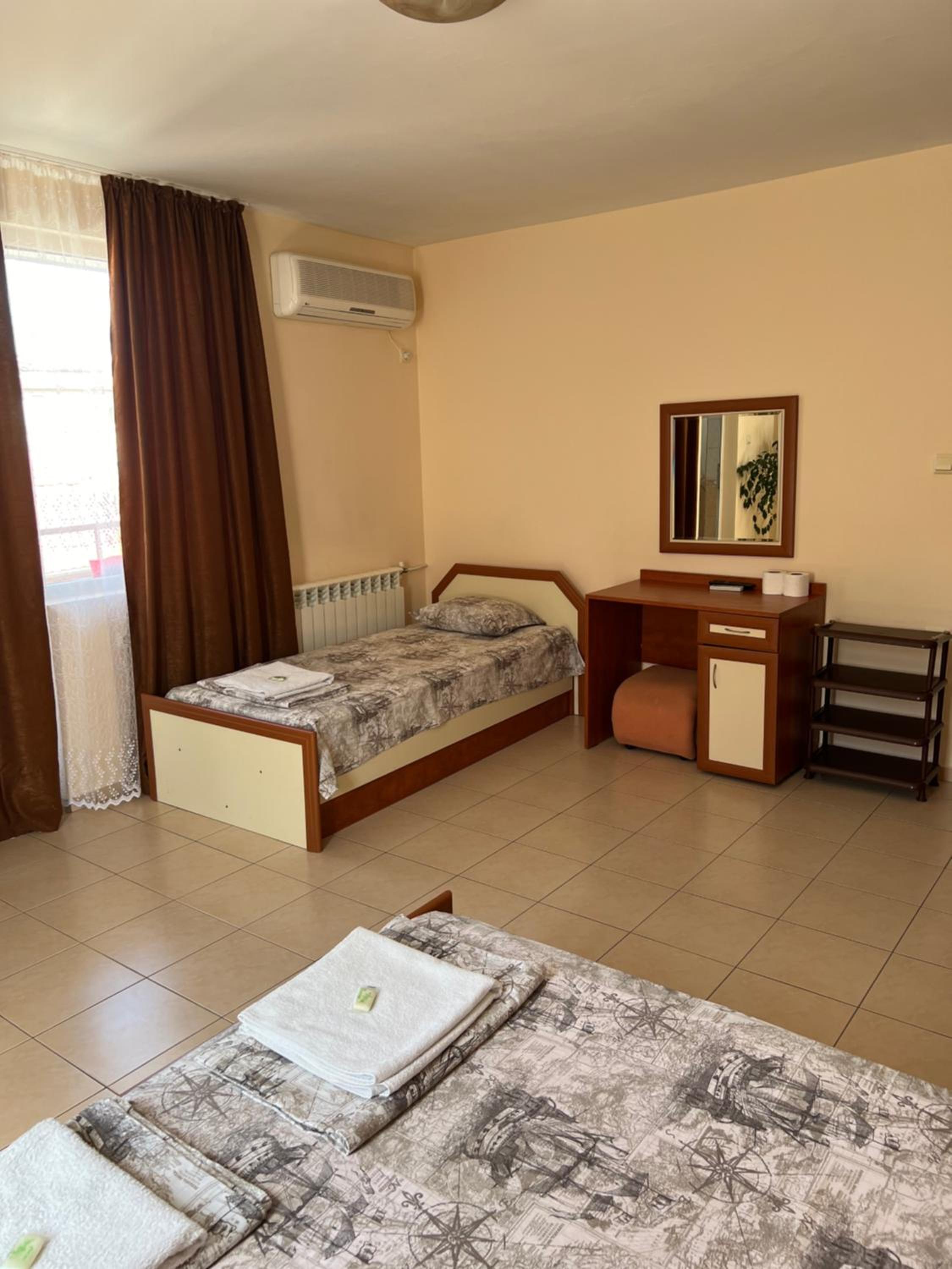 Milchevi Guesthouse view 2