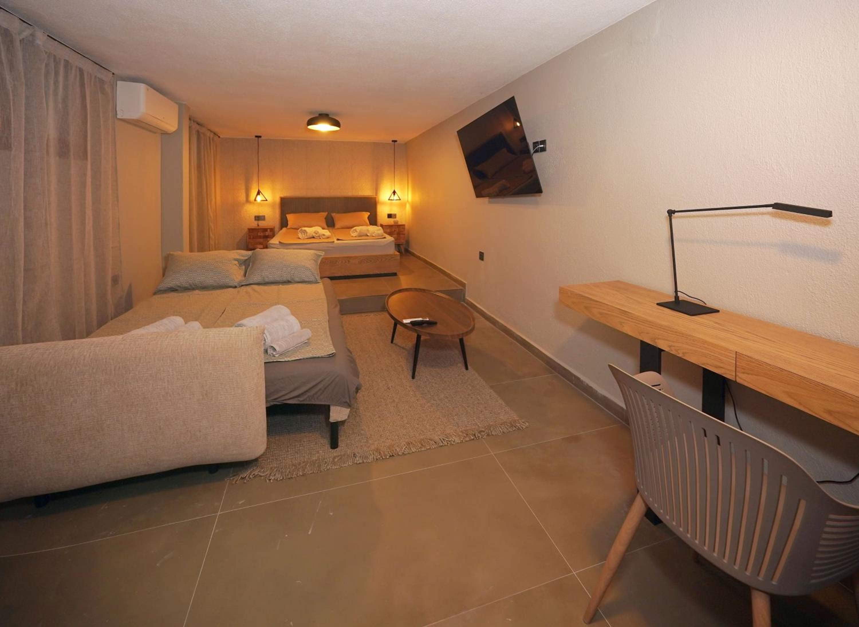 ELiFourka - Seaside Luxury - 170m to the Beach - Power Onsite for Electric Vehicle view 4