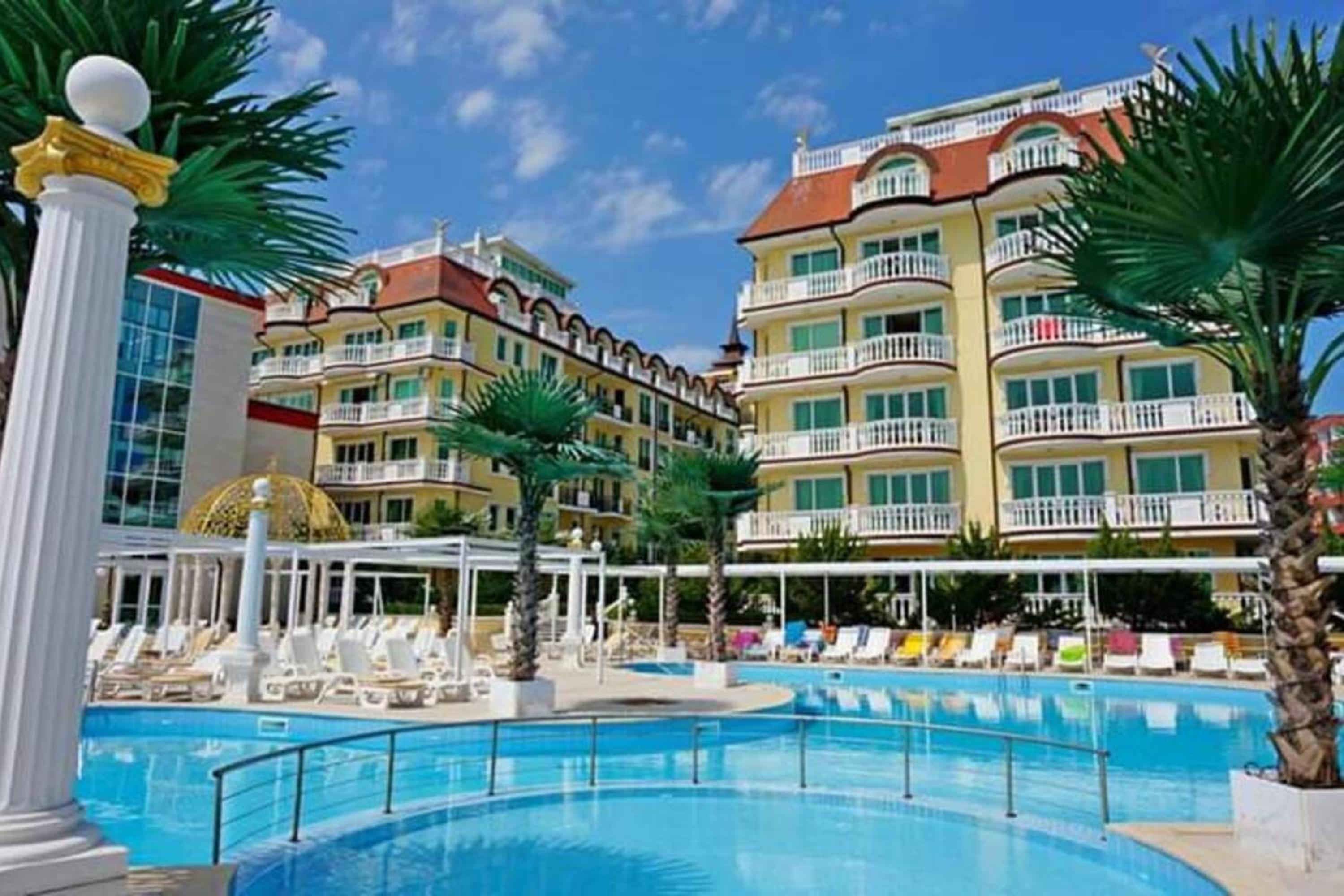 Coastal Studio with Sea View in Elenite, 40m² + Pool