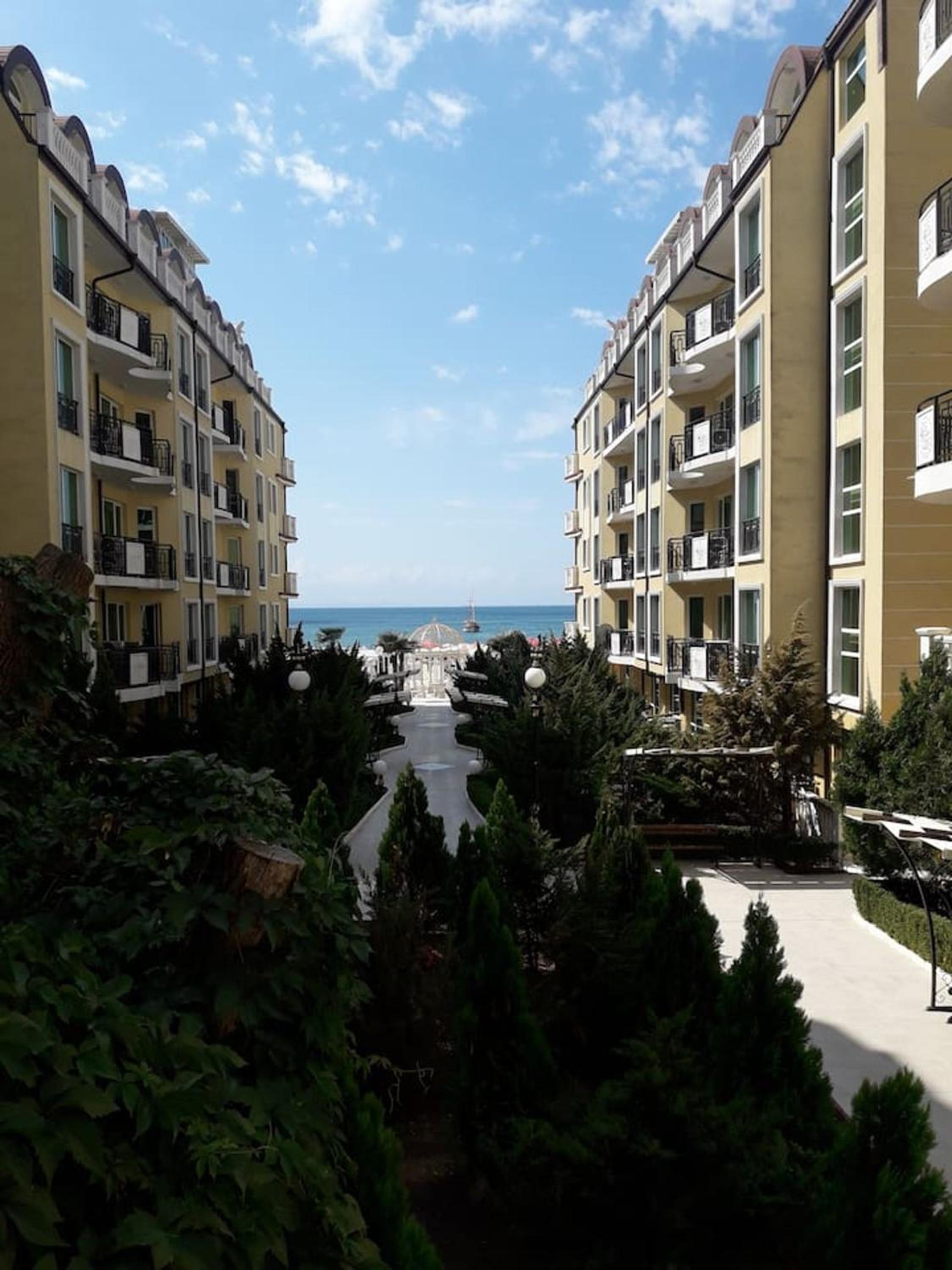 Coastal Studio with Sea View in Elenite, 40m² + Pool