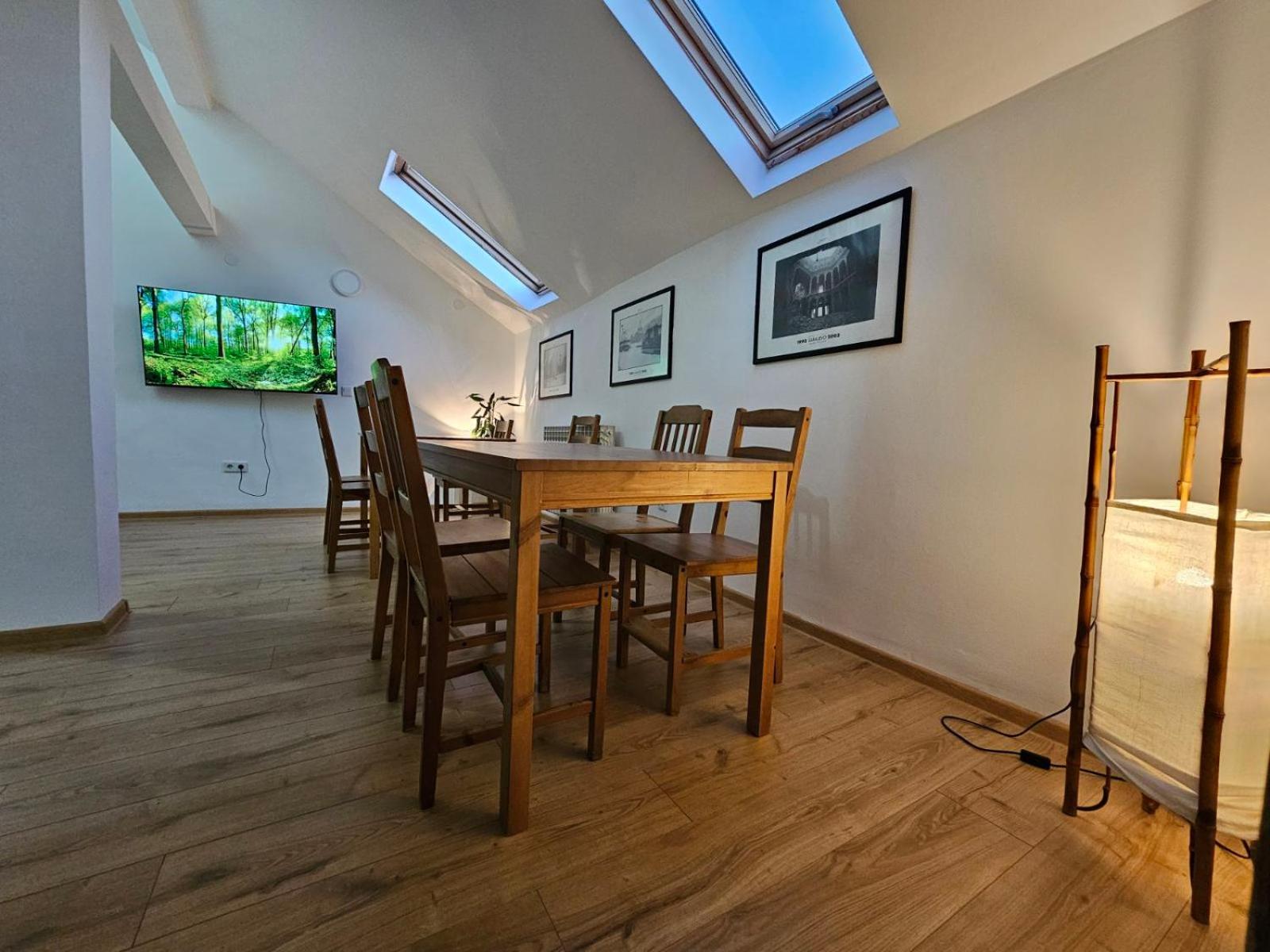 Leopold Chillout Hostel