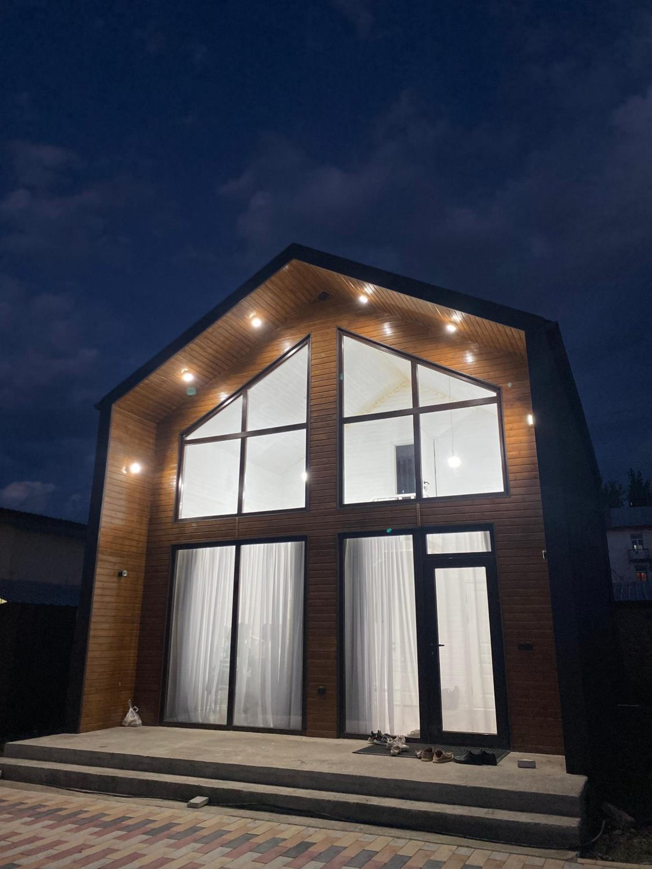 Barnhouse Karakol