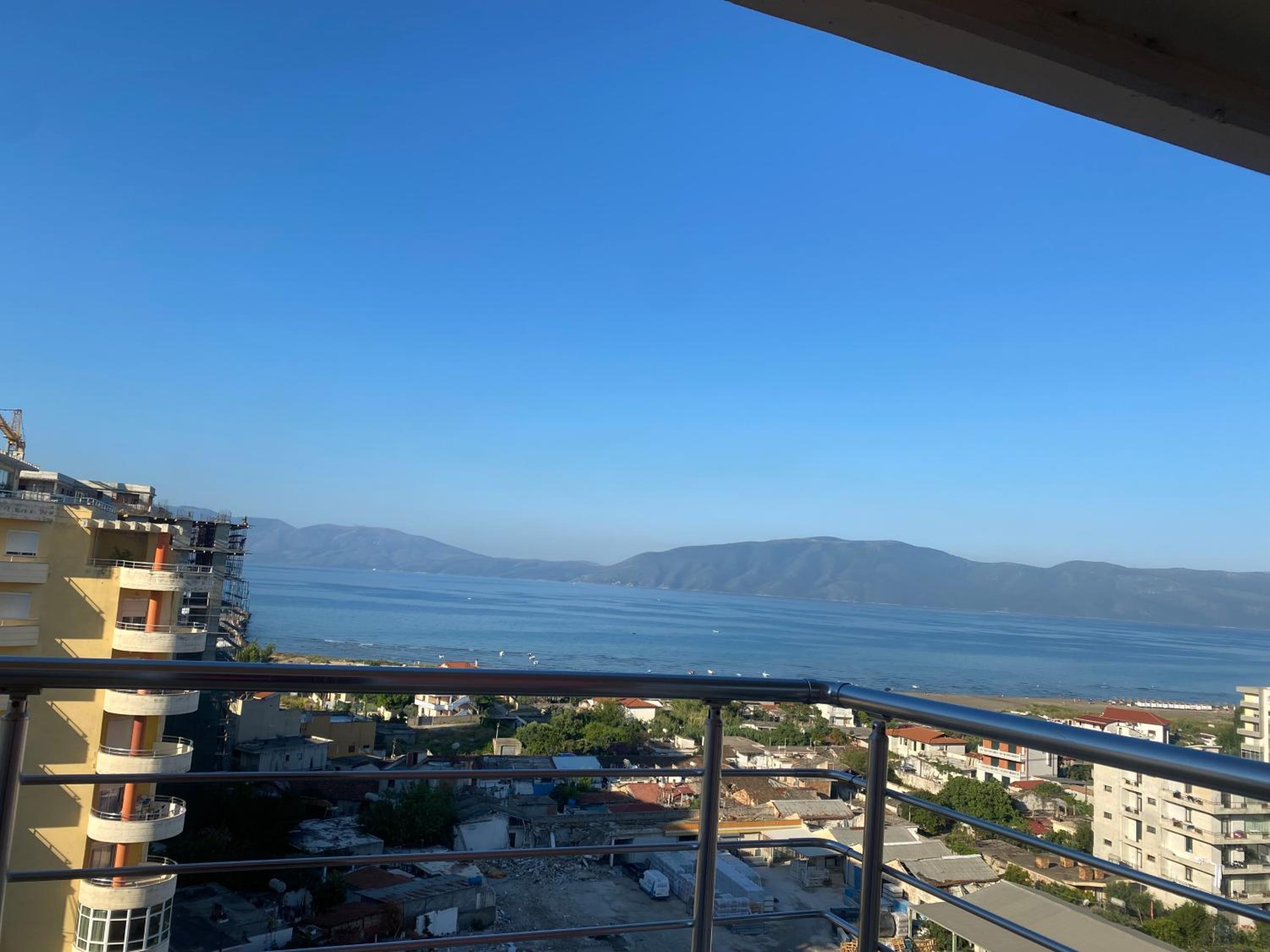 penthouse with seaveiw