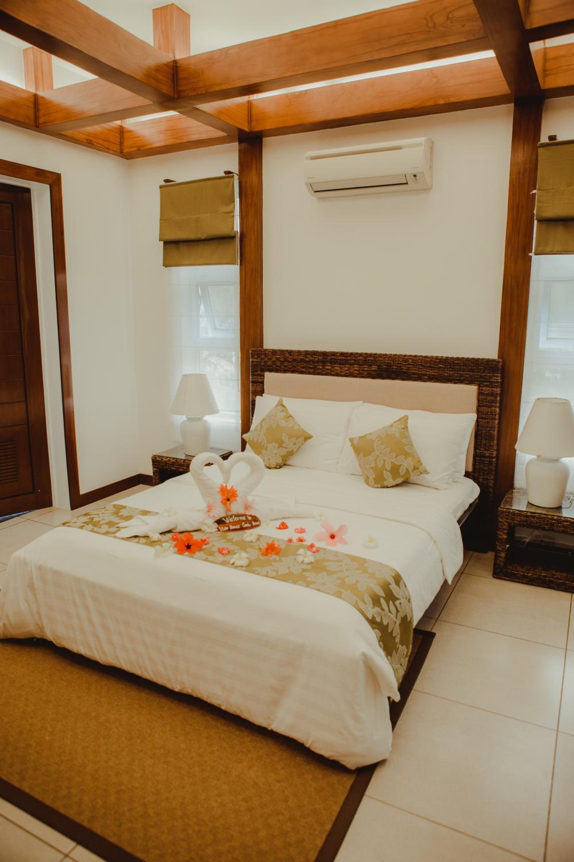 Vida Homes Condo Resort