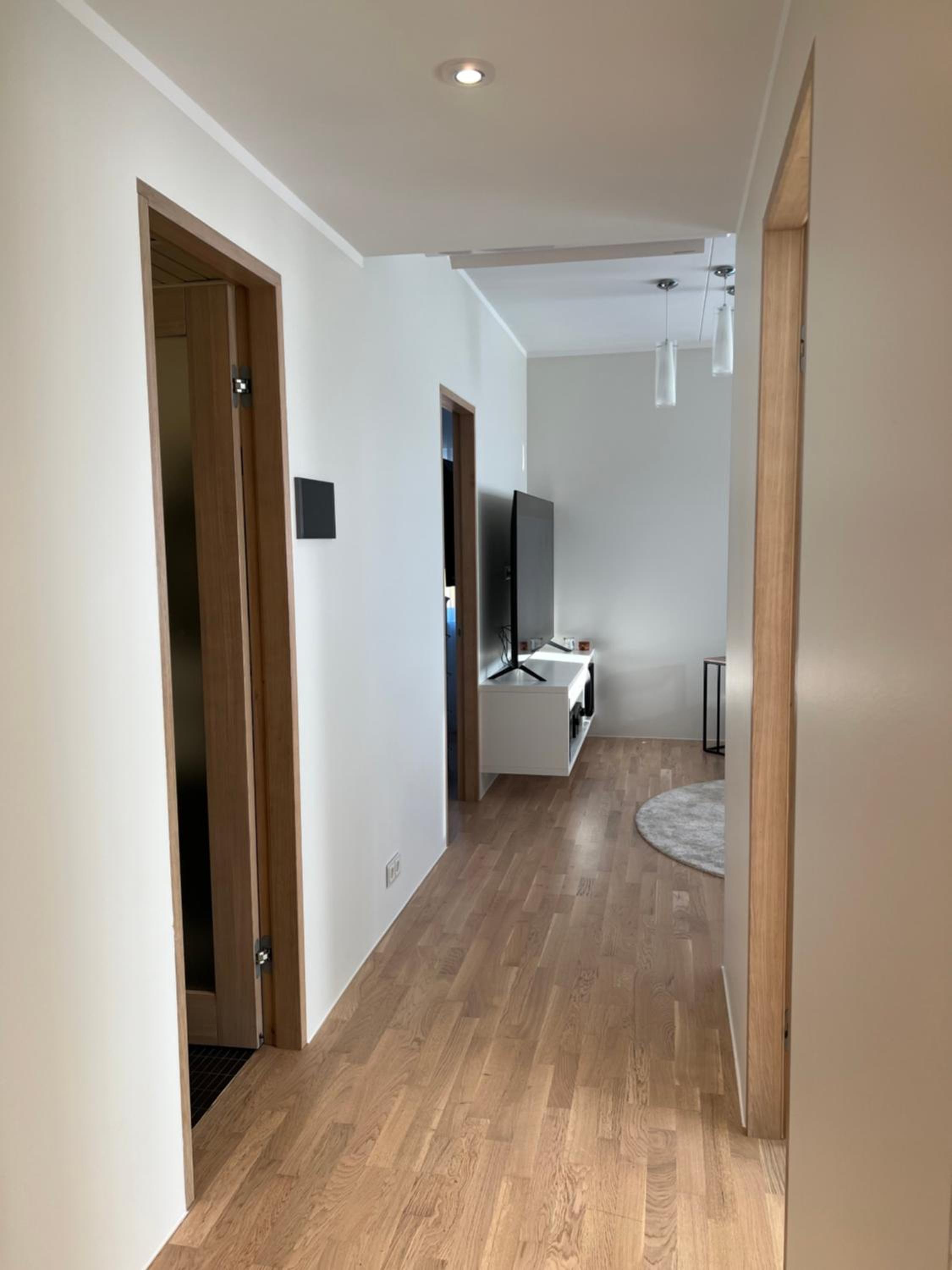 Cozy suburban apartment