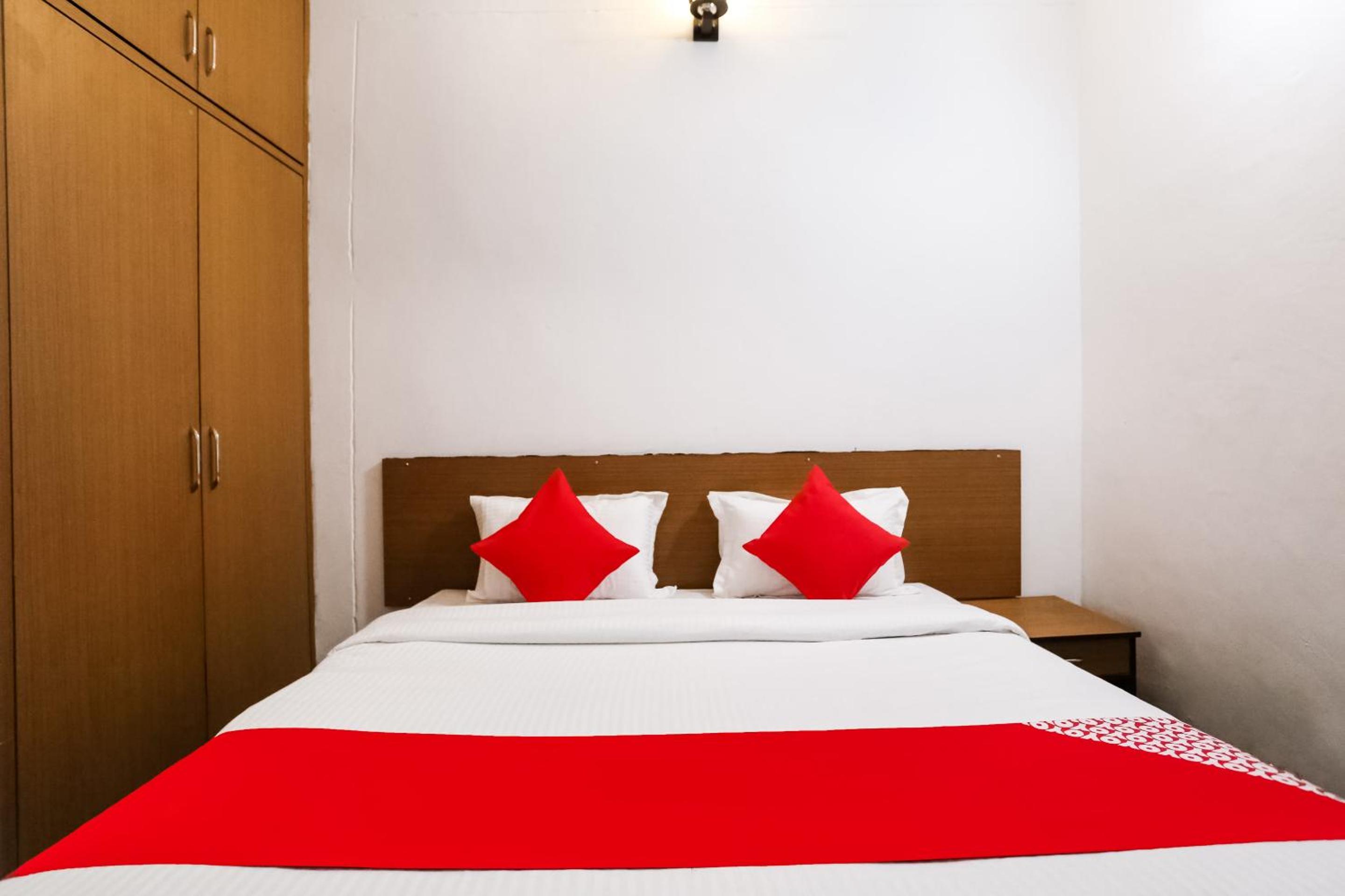 Hotel O Dev Sukhdev Palace