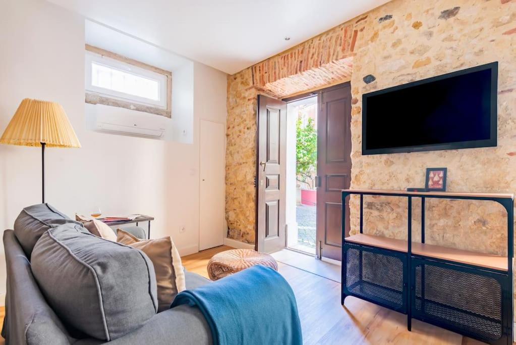 Condessa Cozy Studio