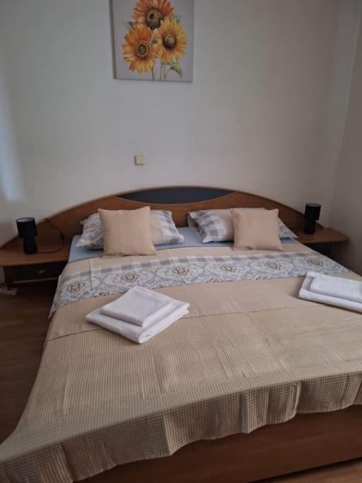 Apartment Livaja -Easy City Access 2DB, Parking, Klima view 4
