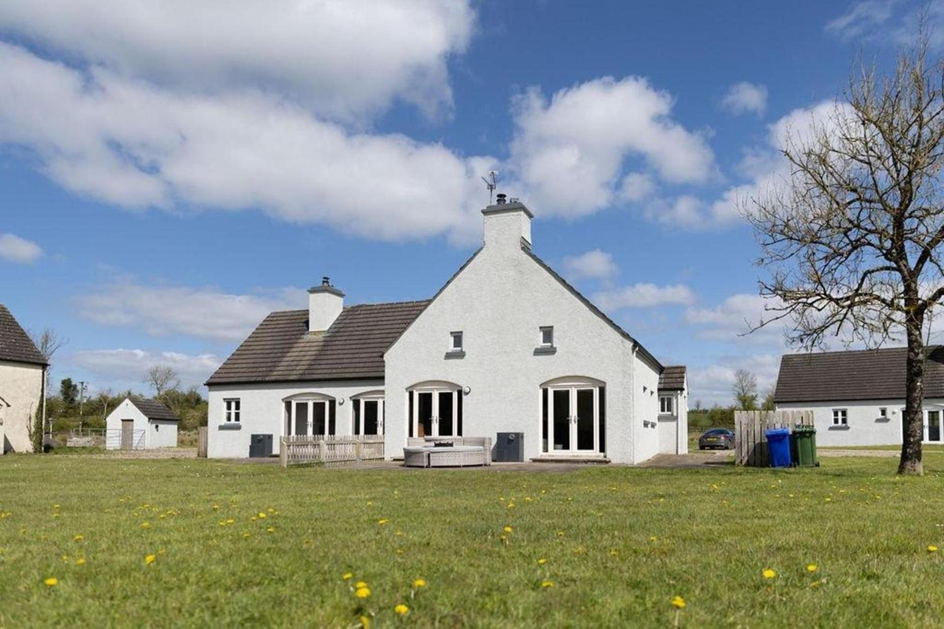 Cottage 3 Bed Sleeps 7 Free Parking