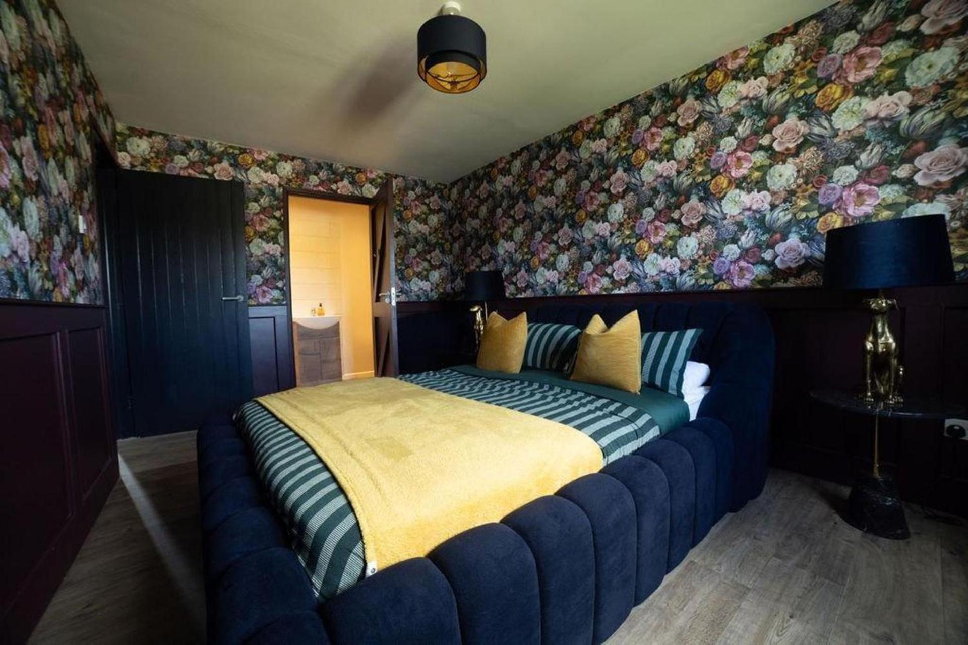 Cottage 3 Bed Sleeps 7 Free Parking
