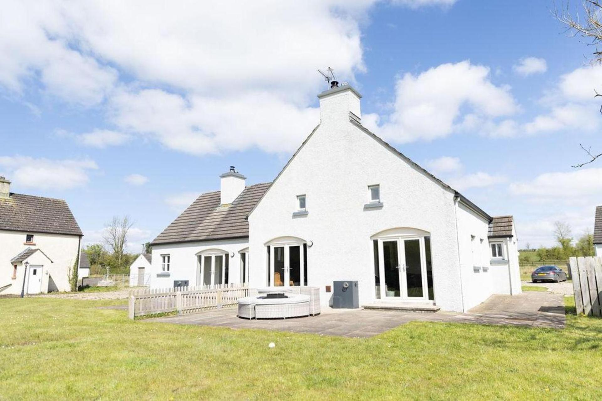 Cottage 3 Bed Sleeps 7 Free Parking