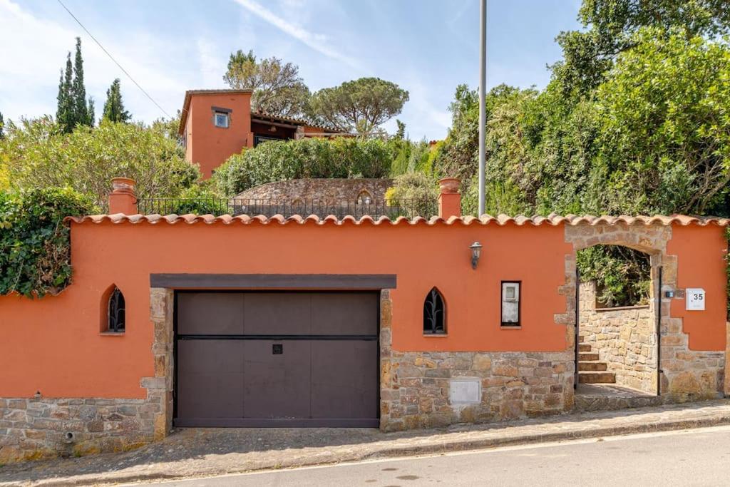 Picasso Mountain View Begur