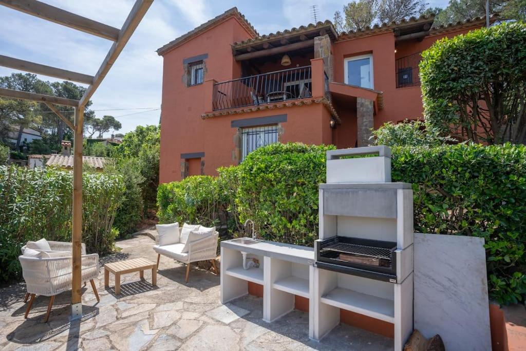 Picasso Mountain View Begur
