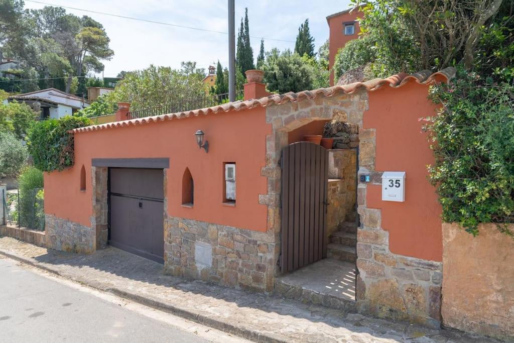 Picasso Mountain View Begur