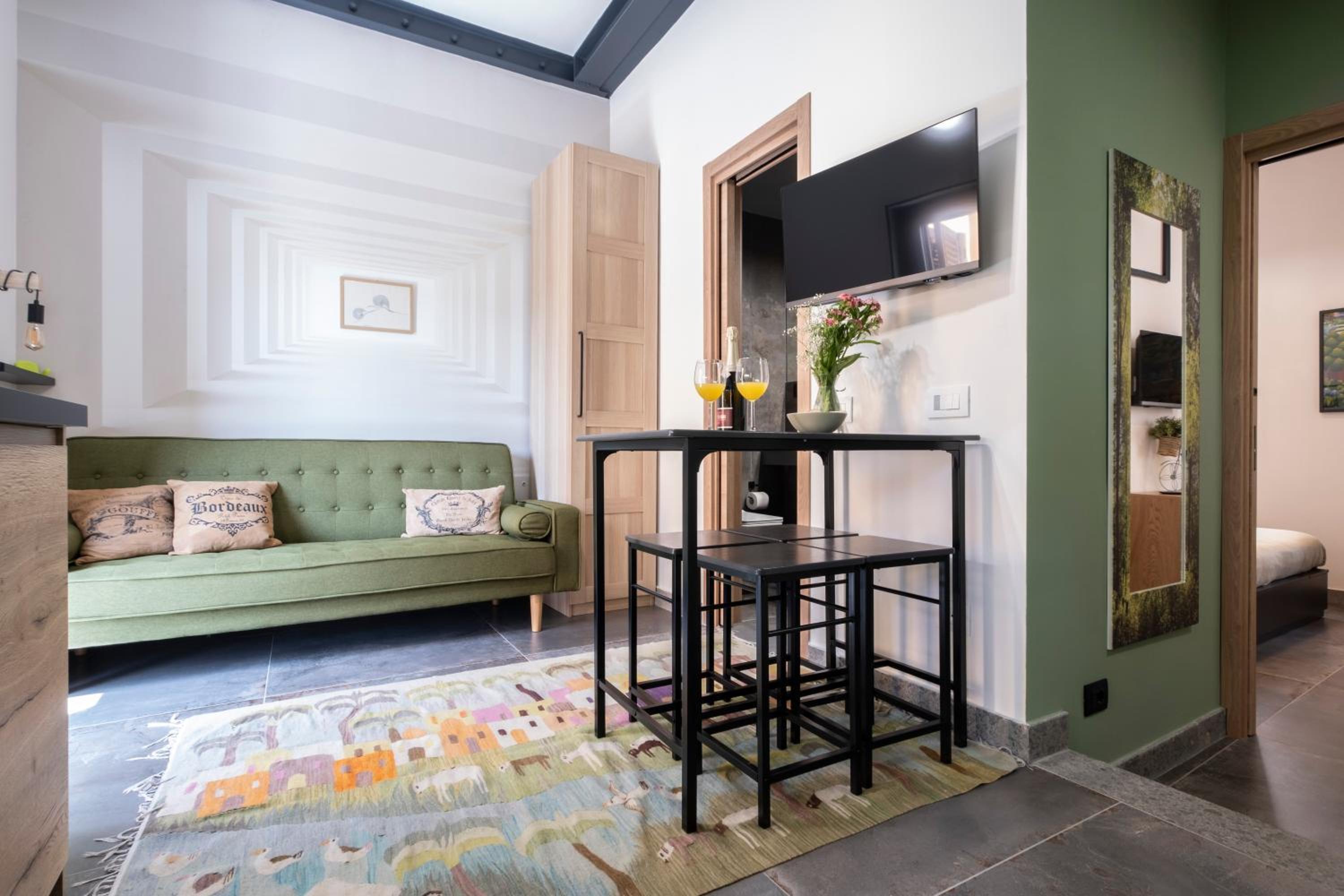 Vatican Boutique Apartment St. Peter Dome View