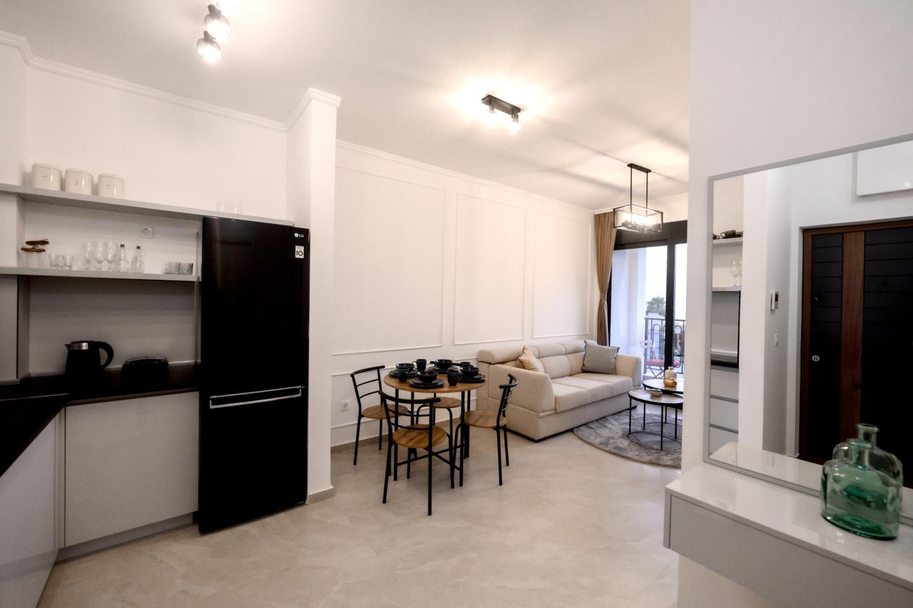 Rosa Apartments