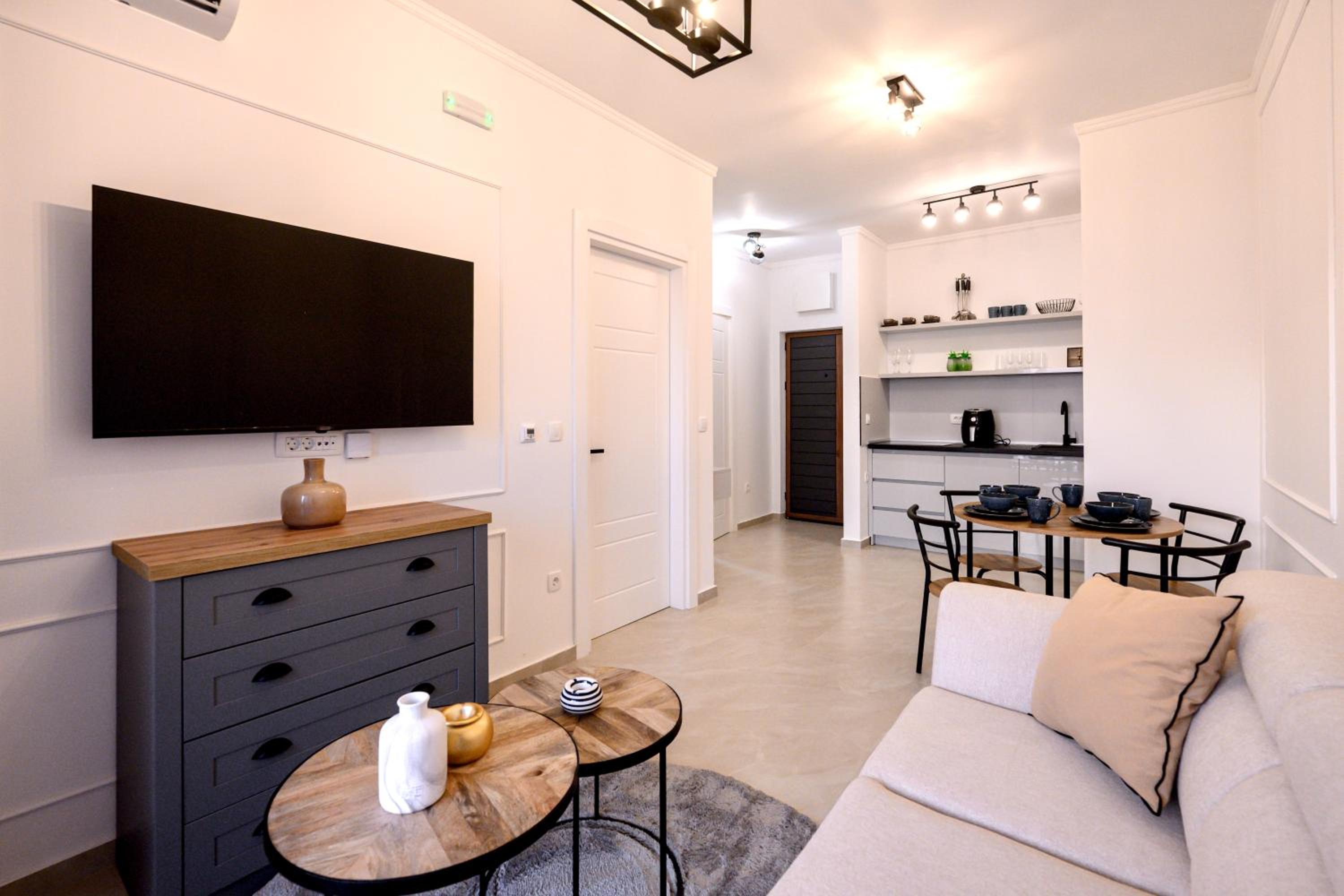 Rosa Apartments