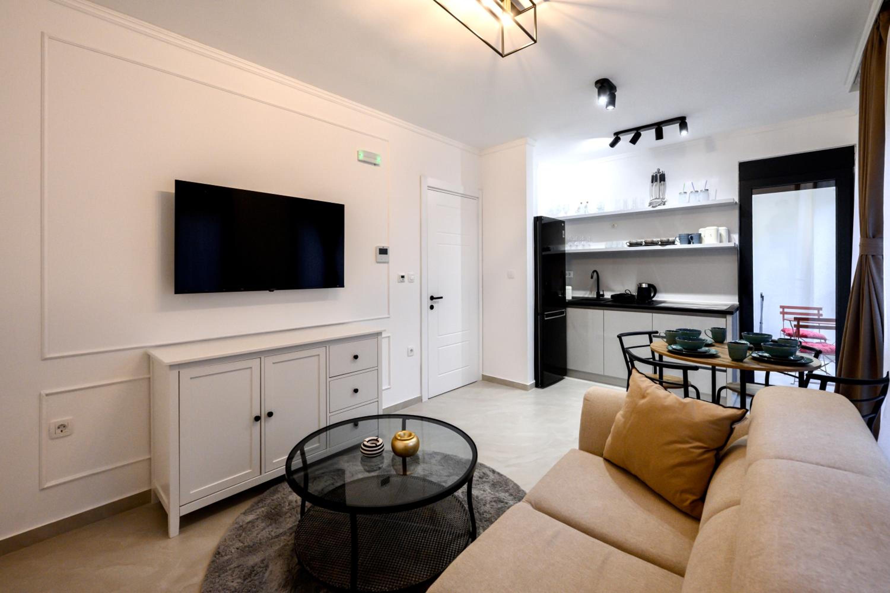 Rosa Apartments