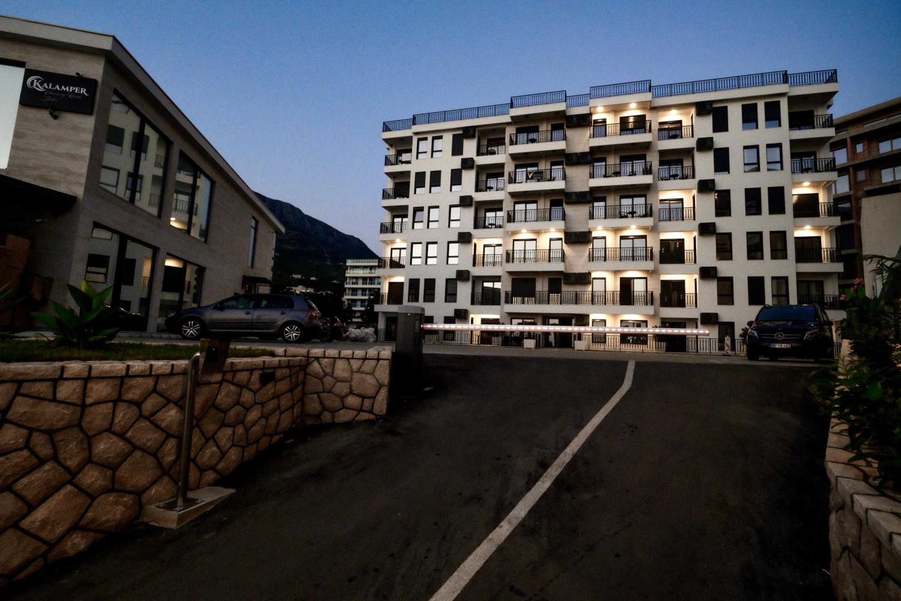 Rosa Apartments
