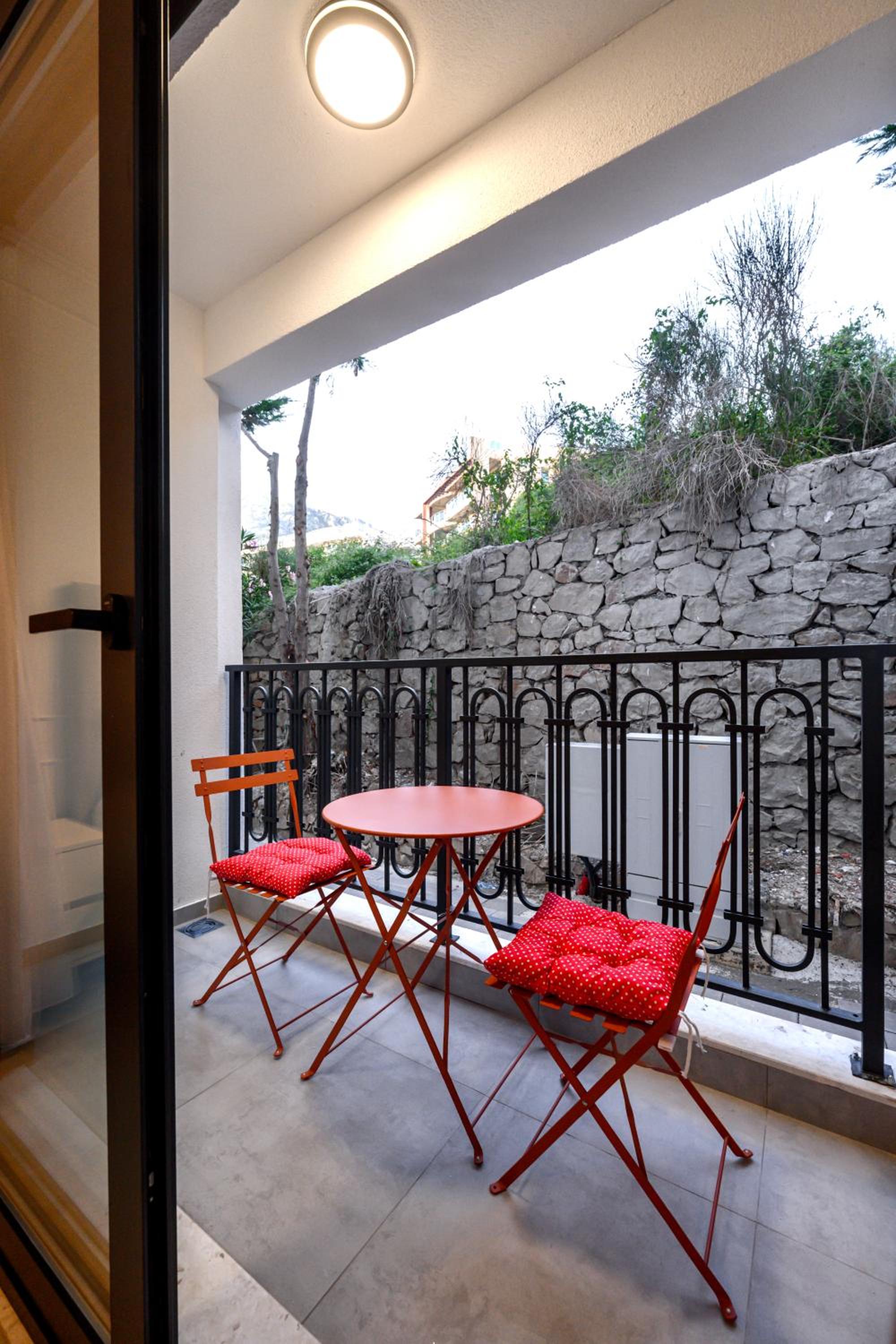 Rosa Apartments