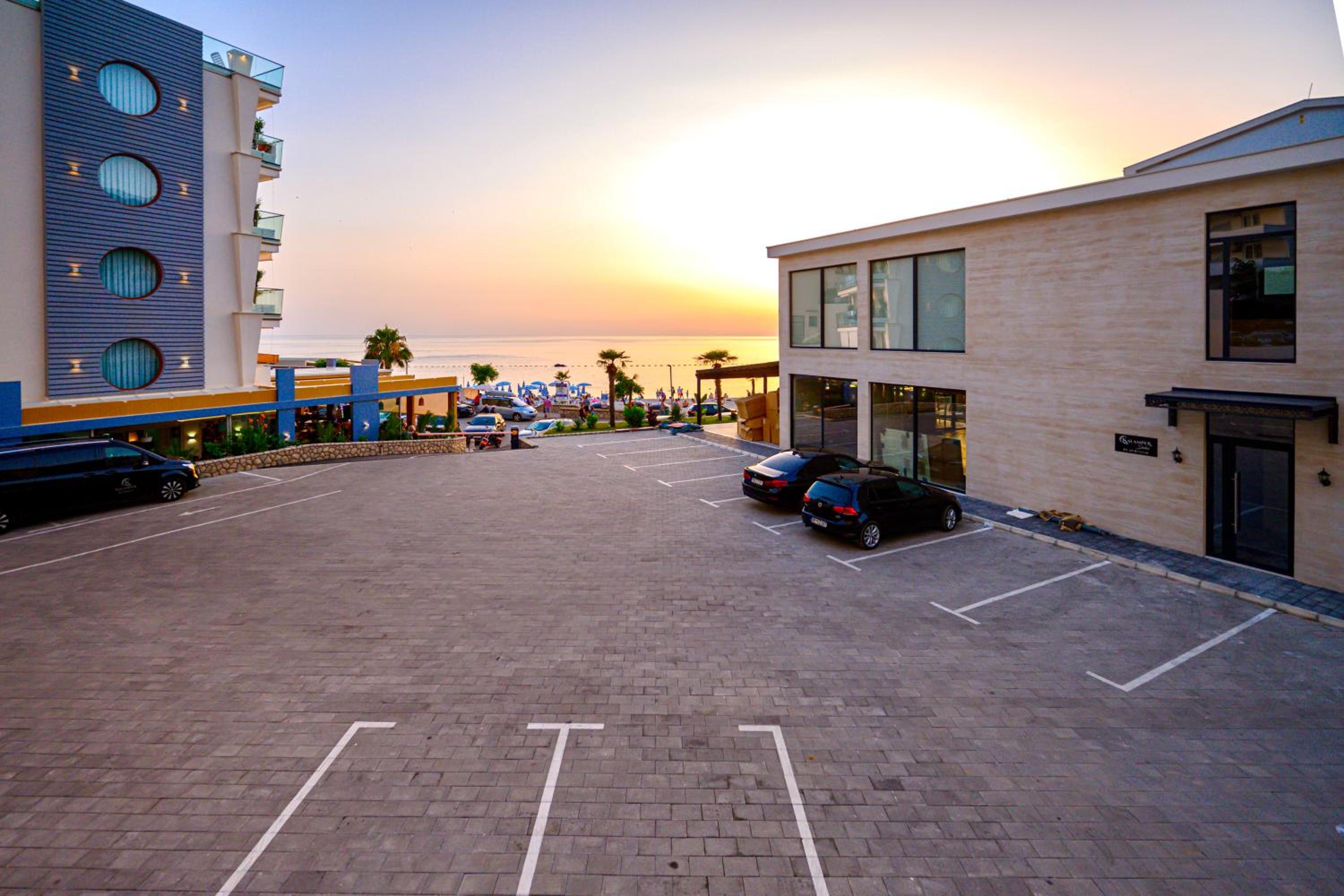 Rosa Apartments