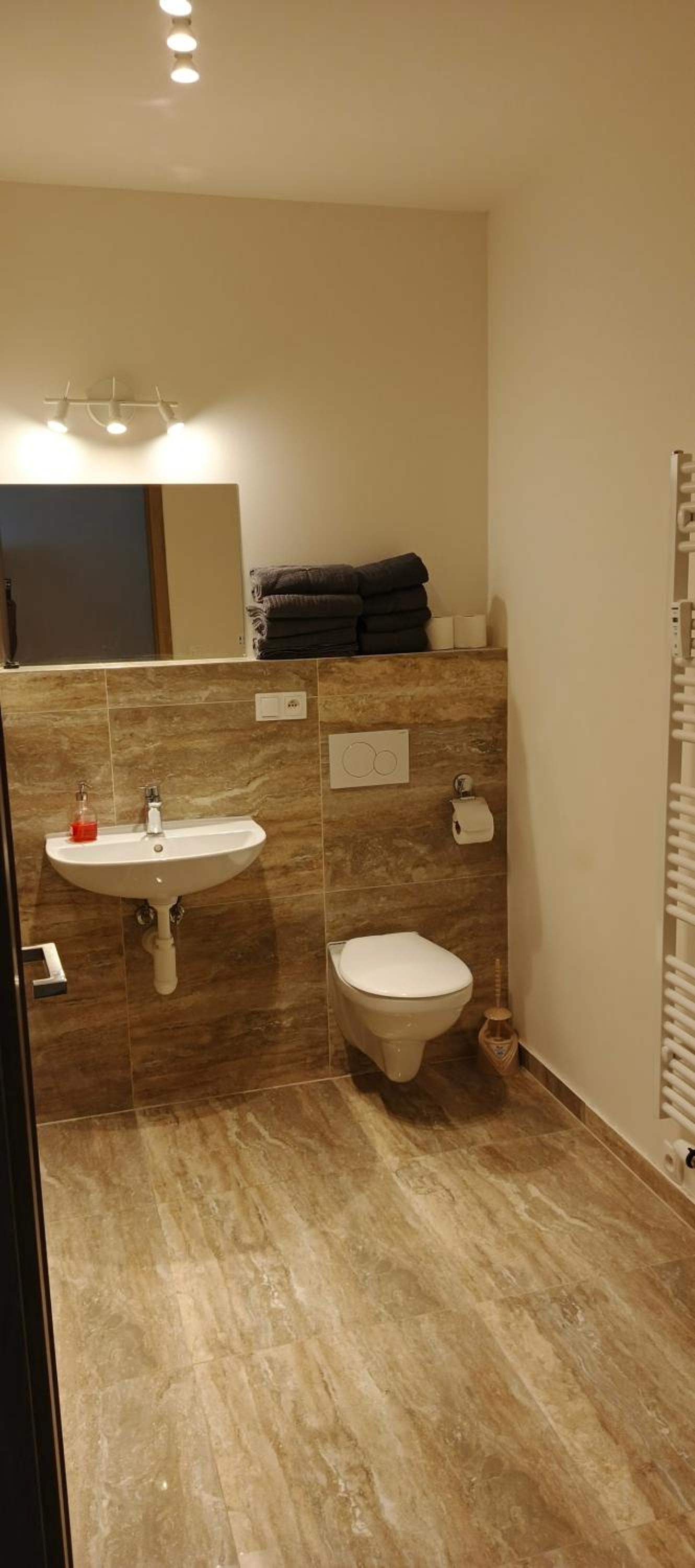 Brand new two room apartment #23 with FREE parking in the city center