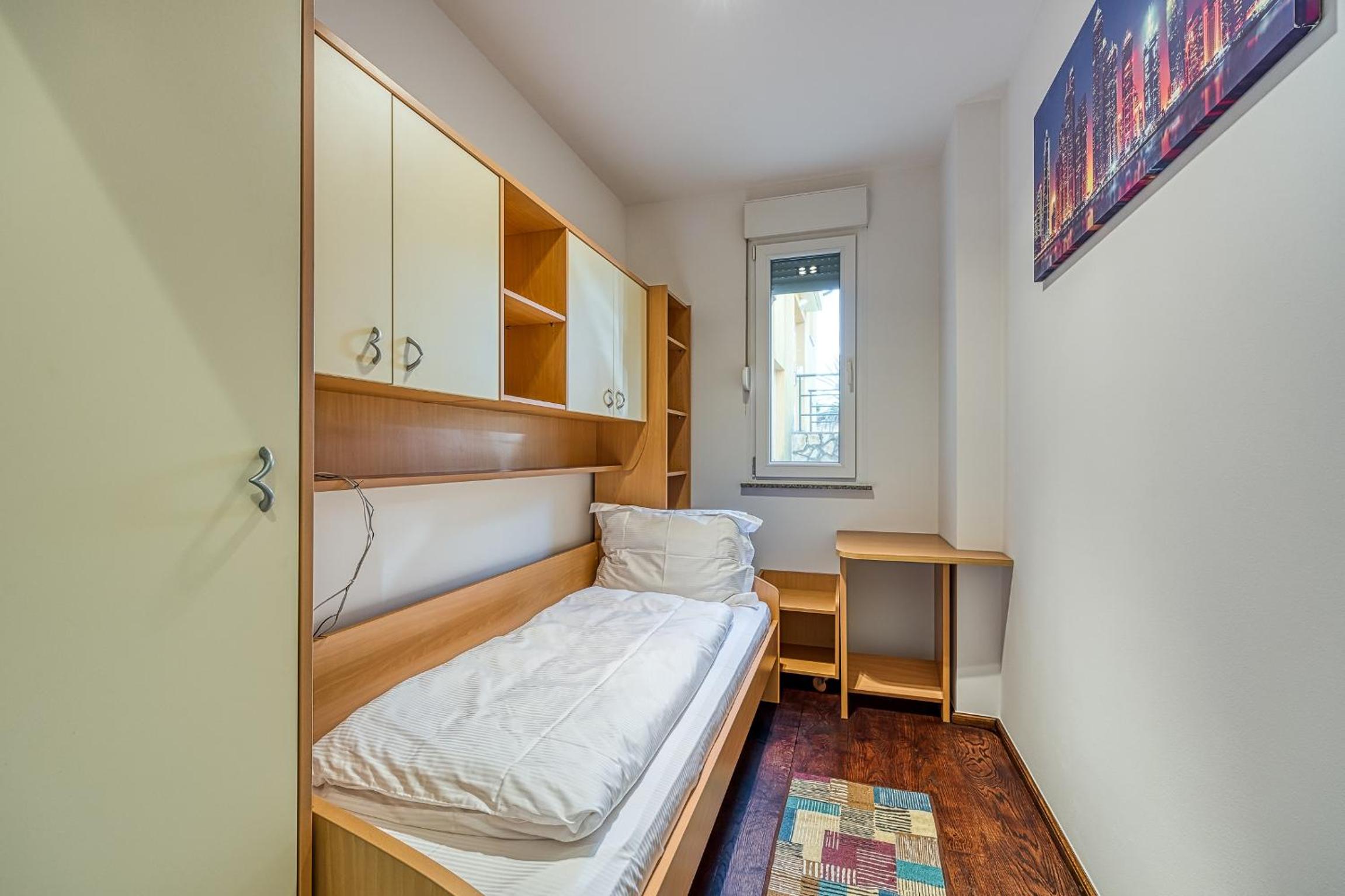 Ad Maiora with Shared Pool