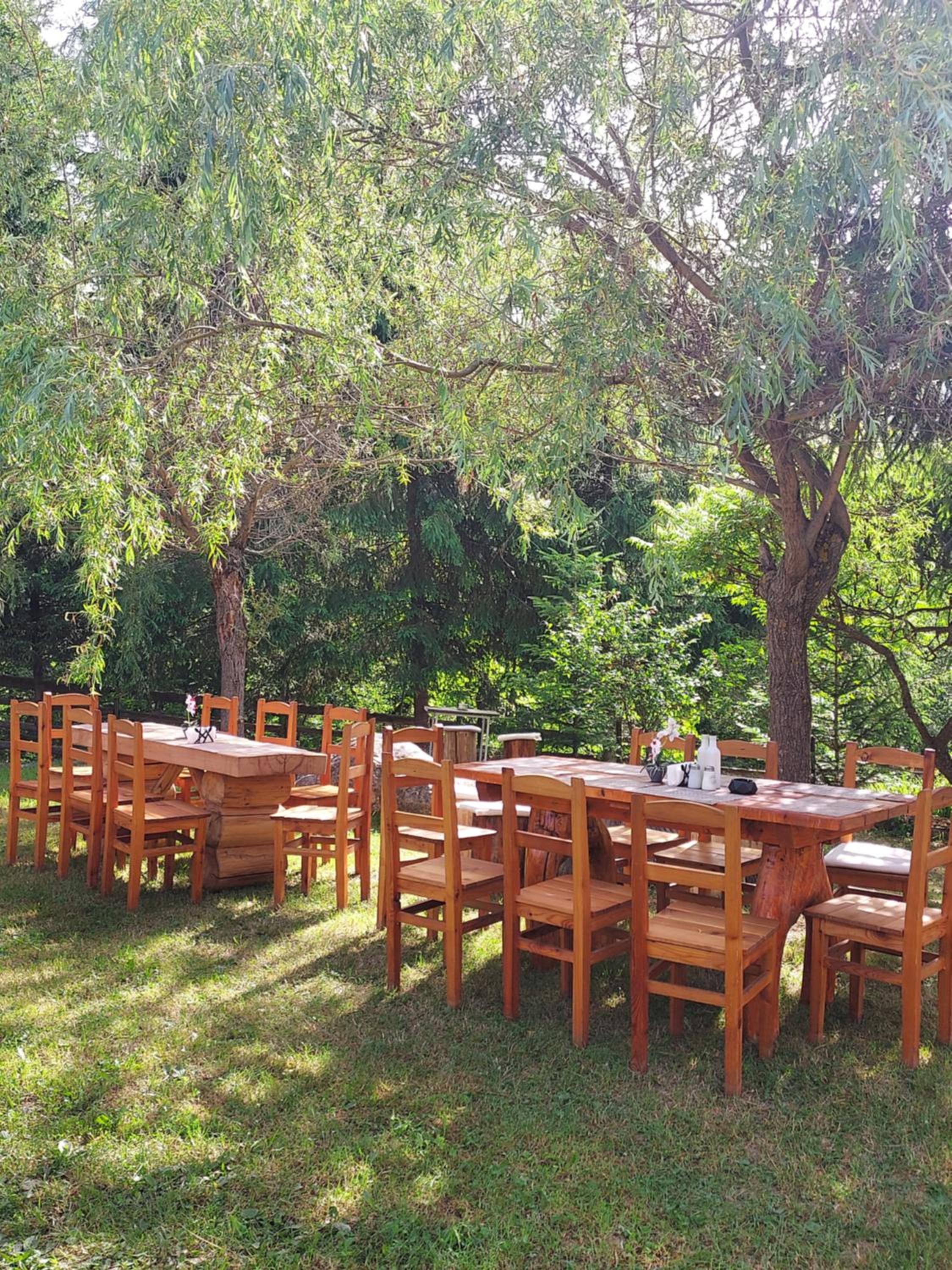Pensiunea La Taverna