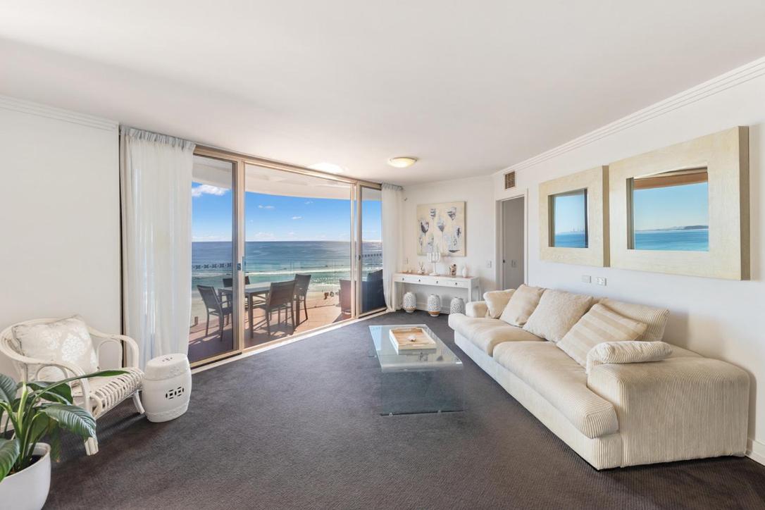 2 bedroom Penthouse Kirra Point no.19
