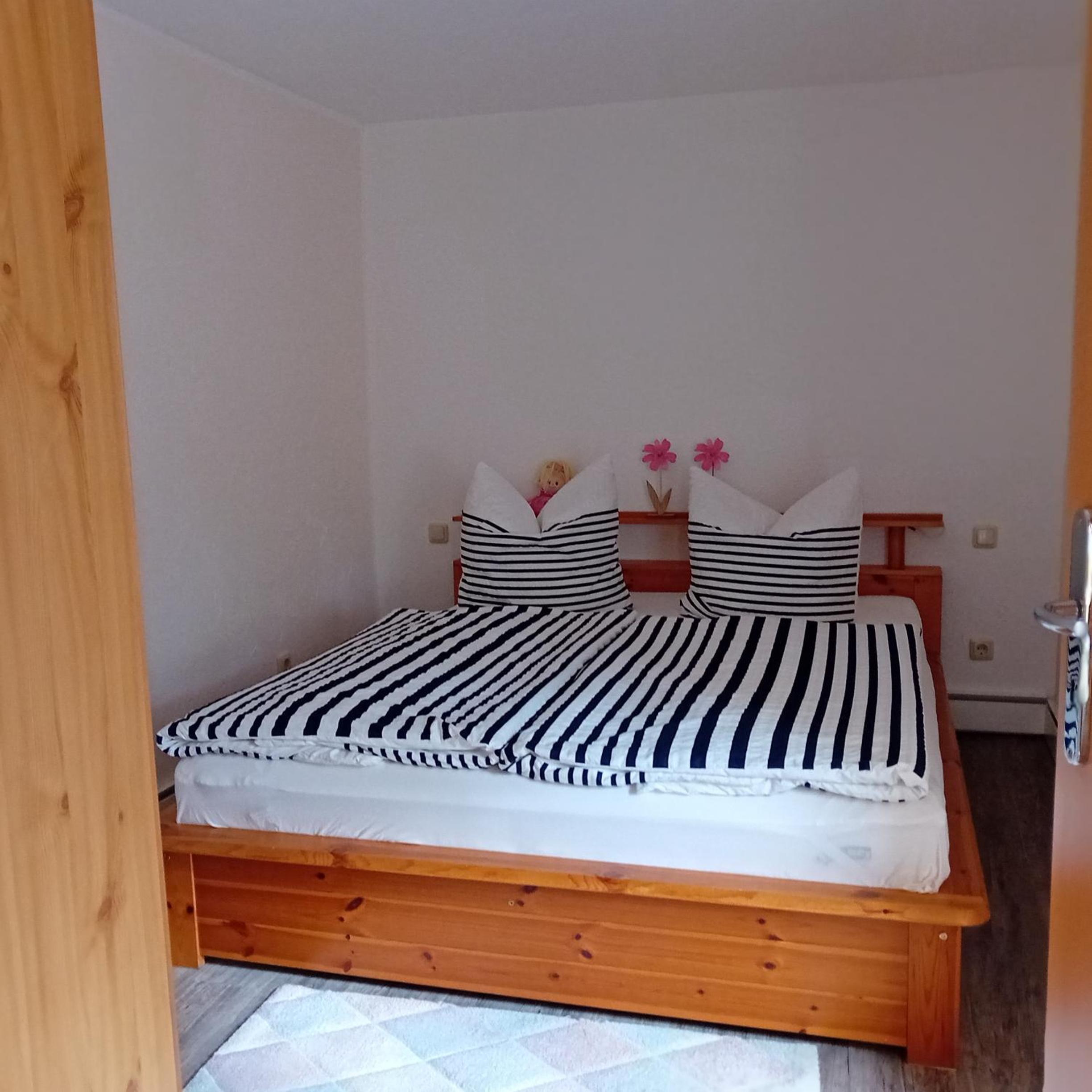 Ferienwohnung mit Garten und Spielplatz