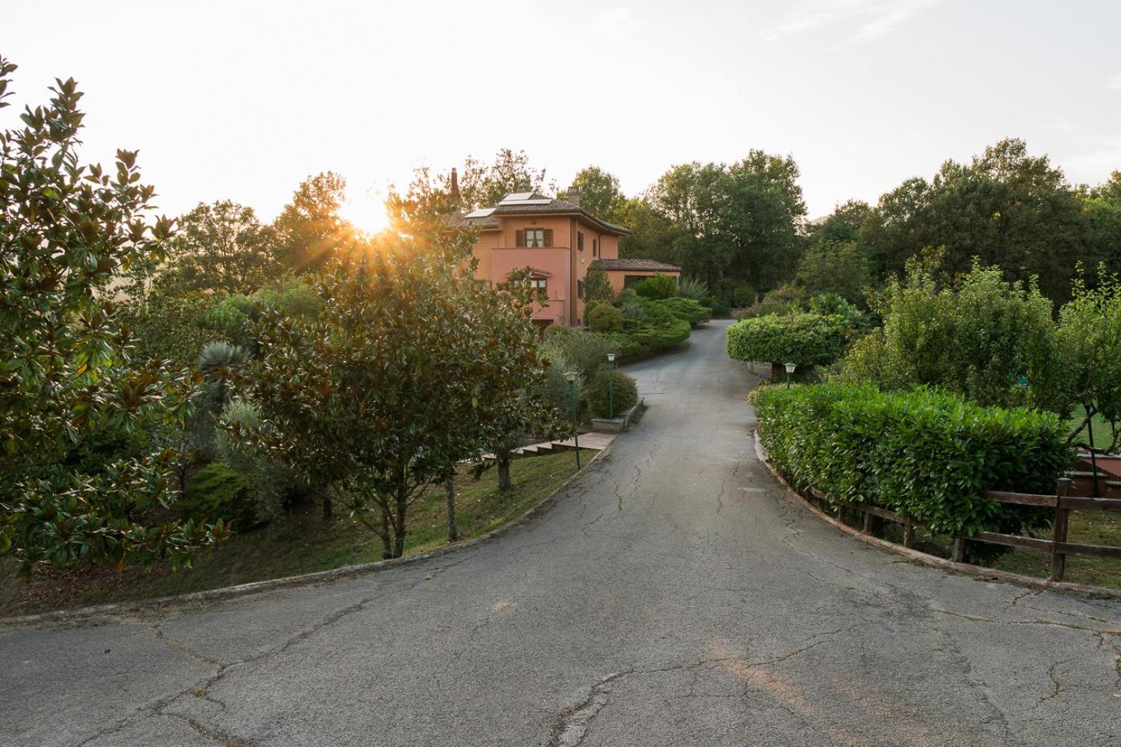 Il Borgo nel bosco