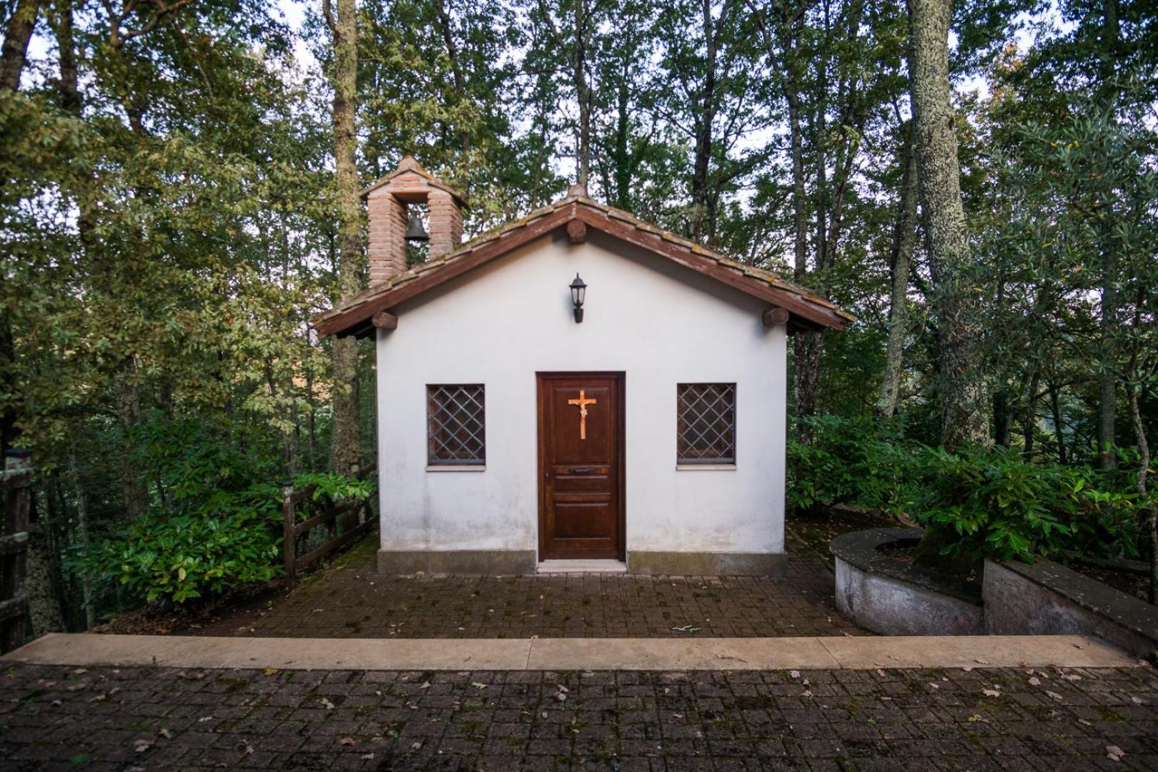 Il Borgo nel bosco