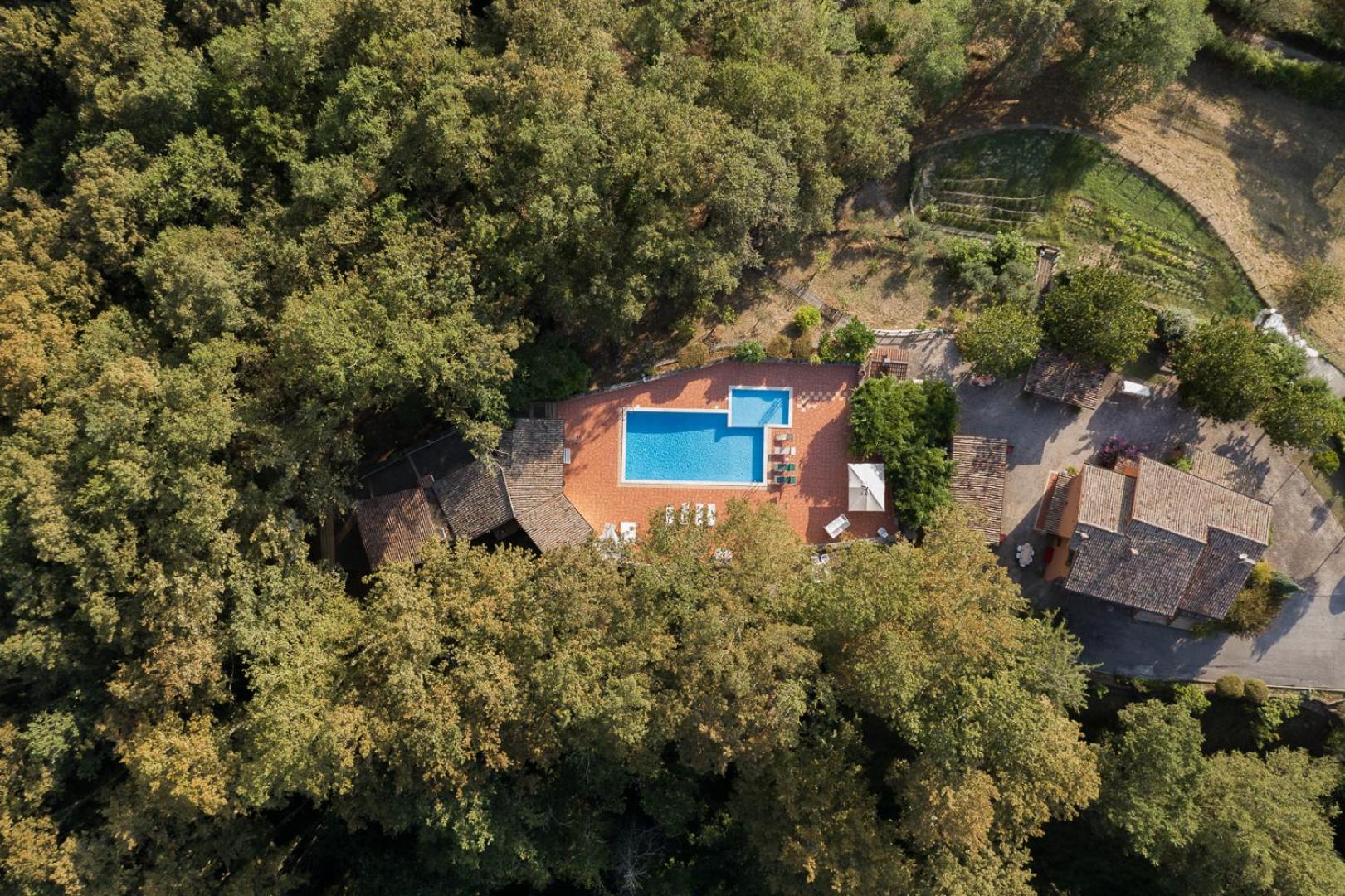 Il Borgo nel bosco