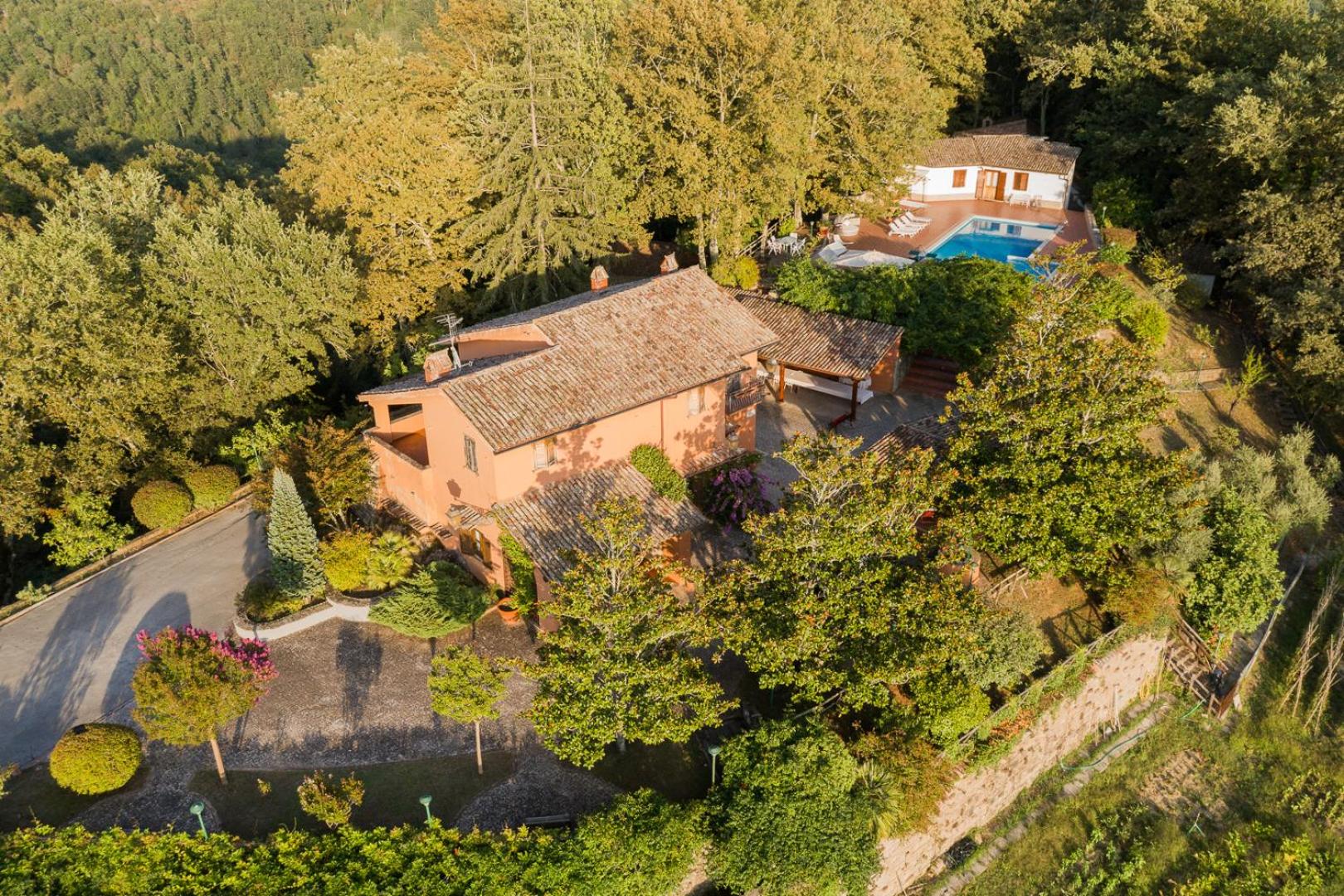 Il Borgo nel bosco